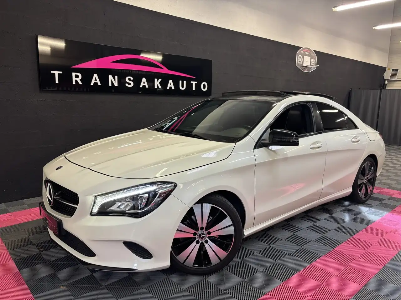 Mercedes-Benz CLA 200