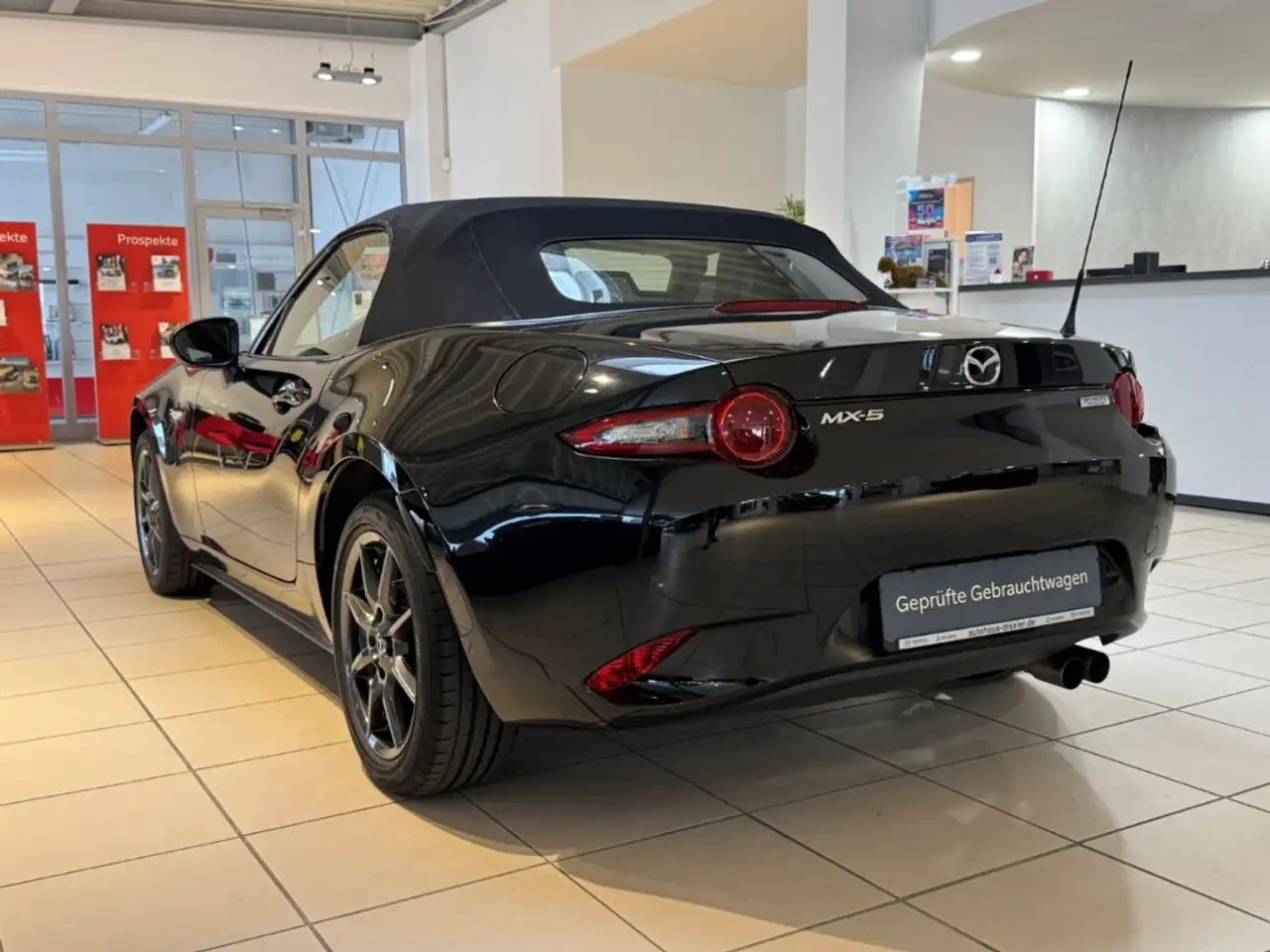 Mazda MX-5 Roadster — photo 3 sur 34