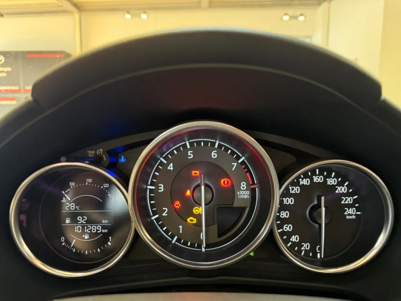 Mazda MX-5 Roadster — photo 18 sur 34