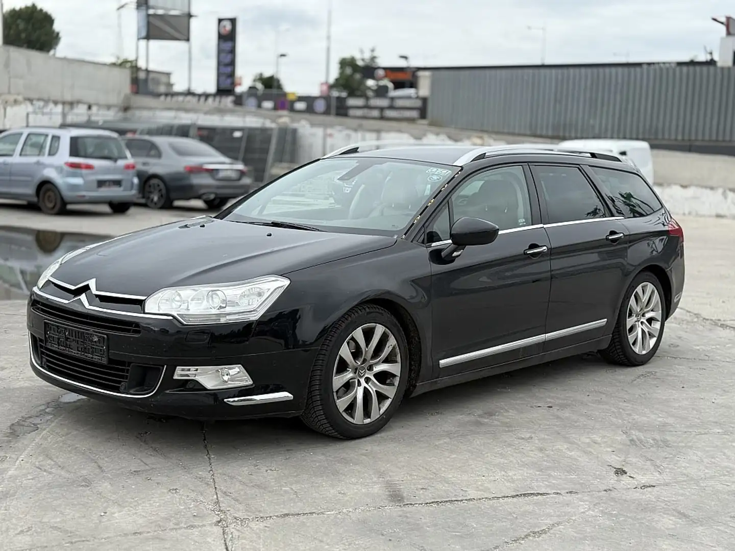 Citroen C5 Tourer 2,2 HDi FAP Exclusive Schwarz - 1