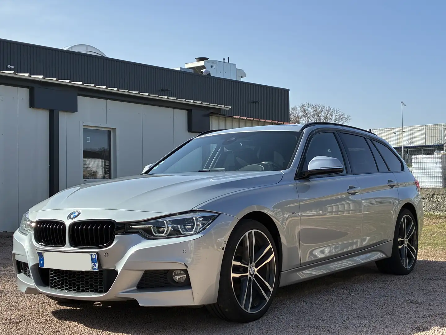 BMW 320 Touring 320d xDrive 190 ch BVA8 M Sport Grau - 2