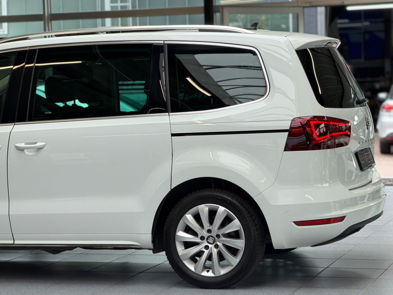 SEAT Alhambra Style 1,4 TSI Pano/Leder/AHK/CAM — photo 8