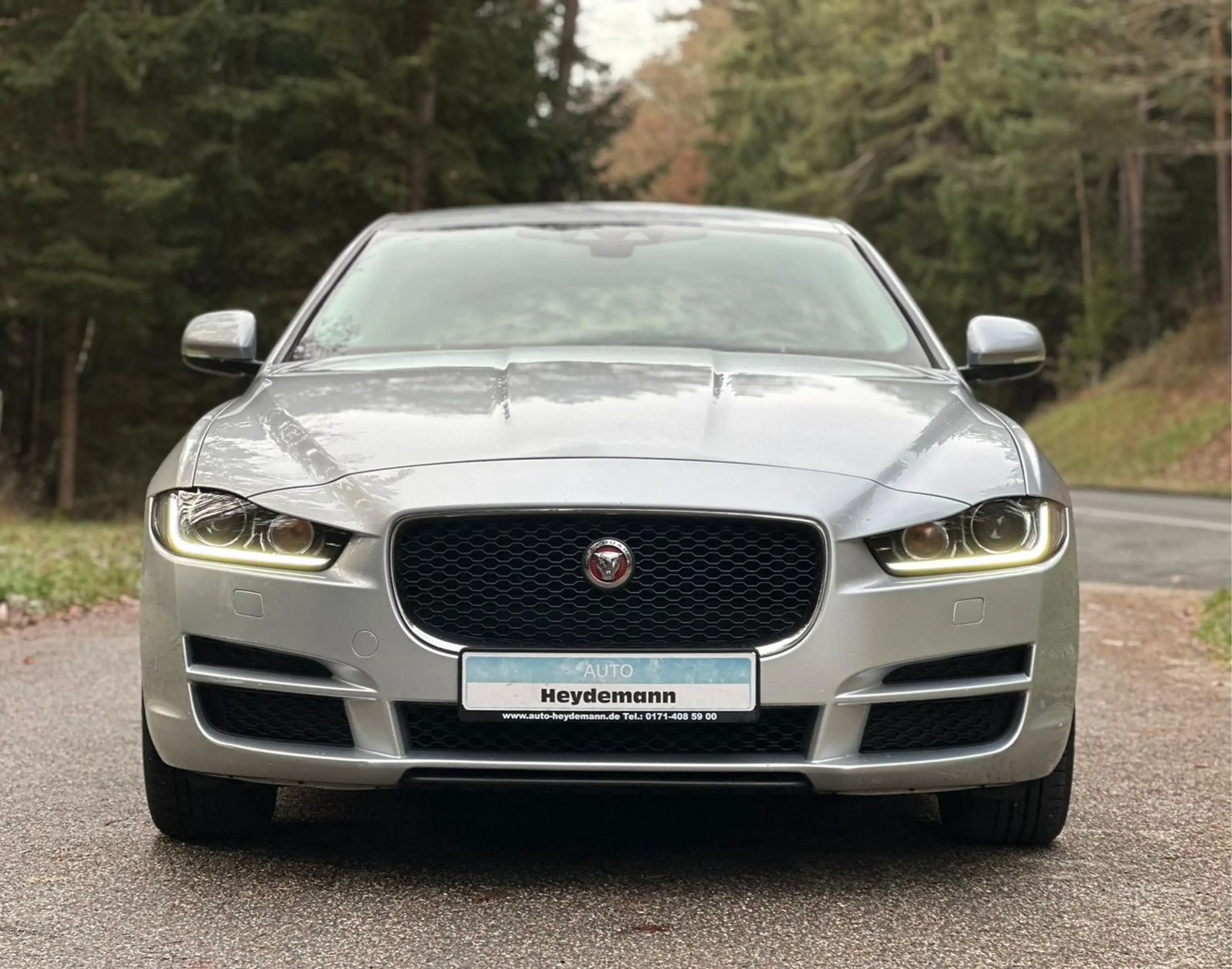 Jaguar XE Portfolio AWD PDC — photo 3