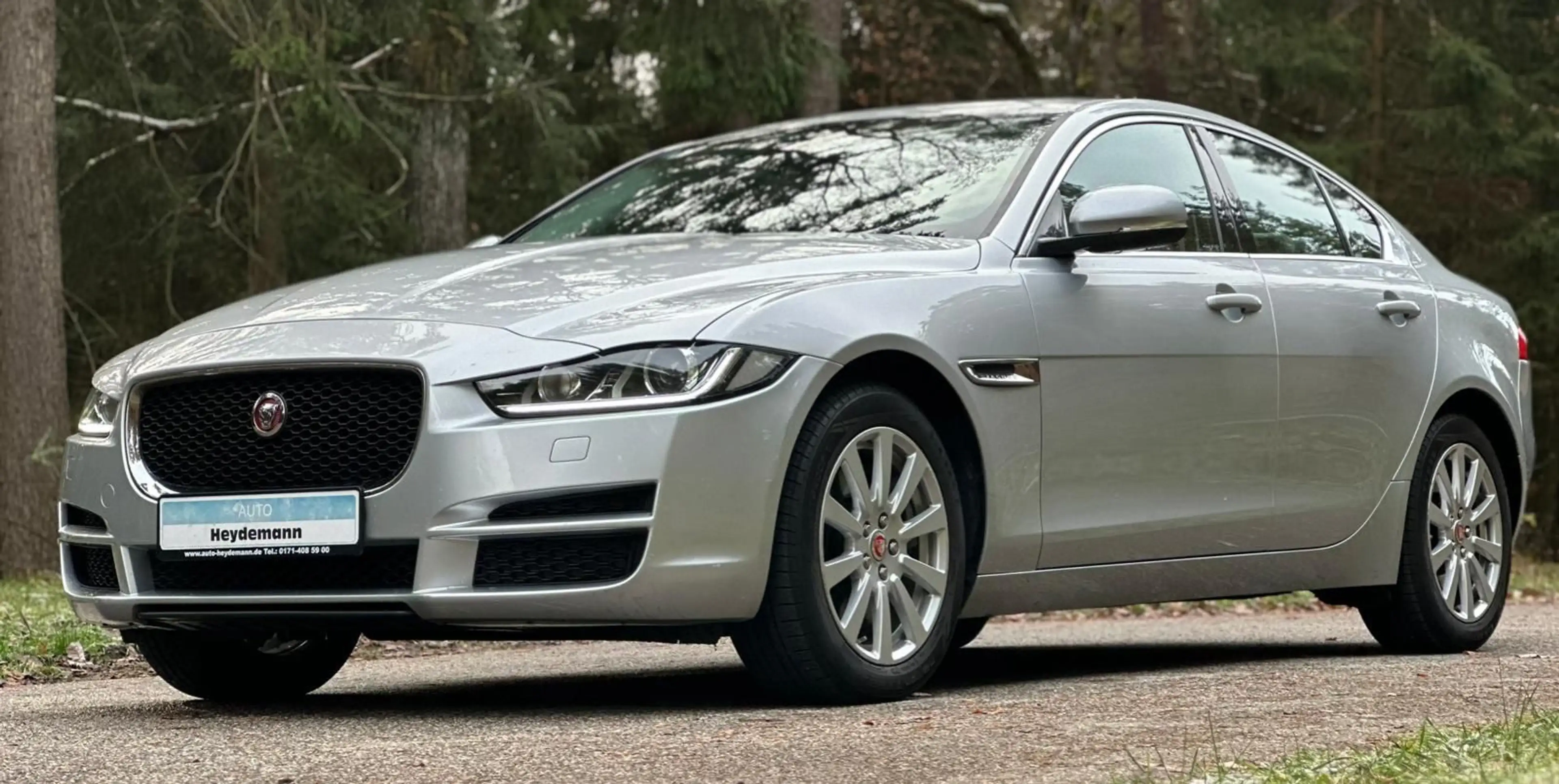 Jaguar XE Portfolio AWD PDC