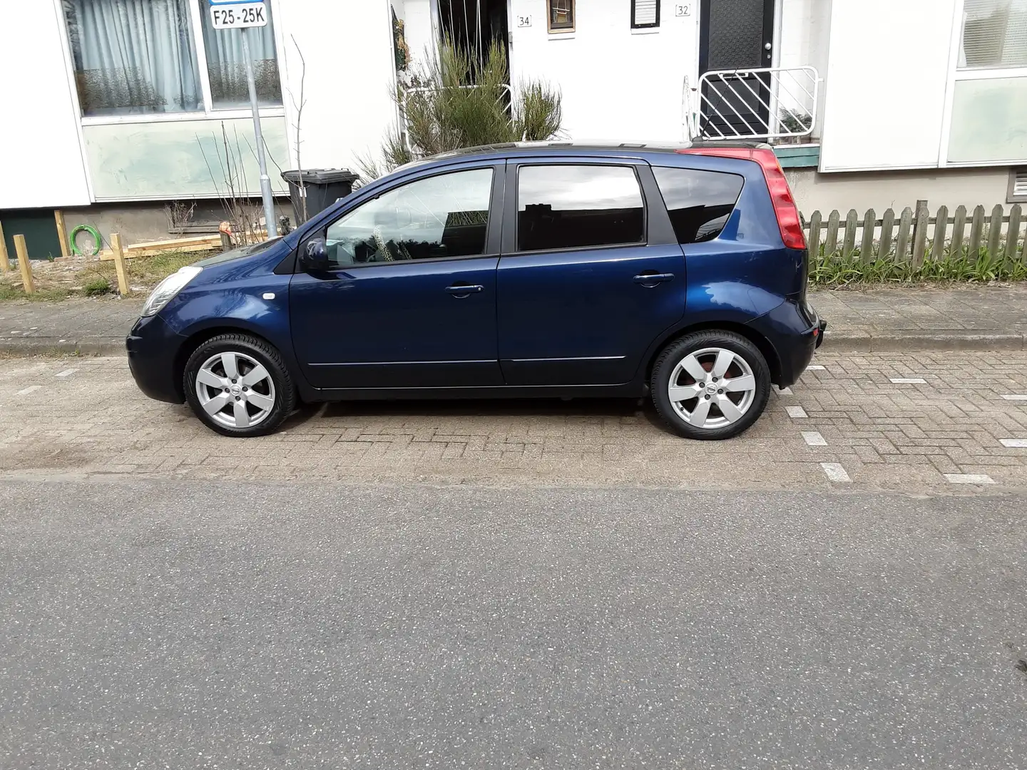 Nissan Note Note 1.6 Acenta Blauw - 2