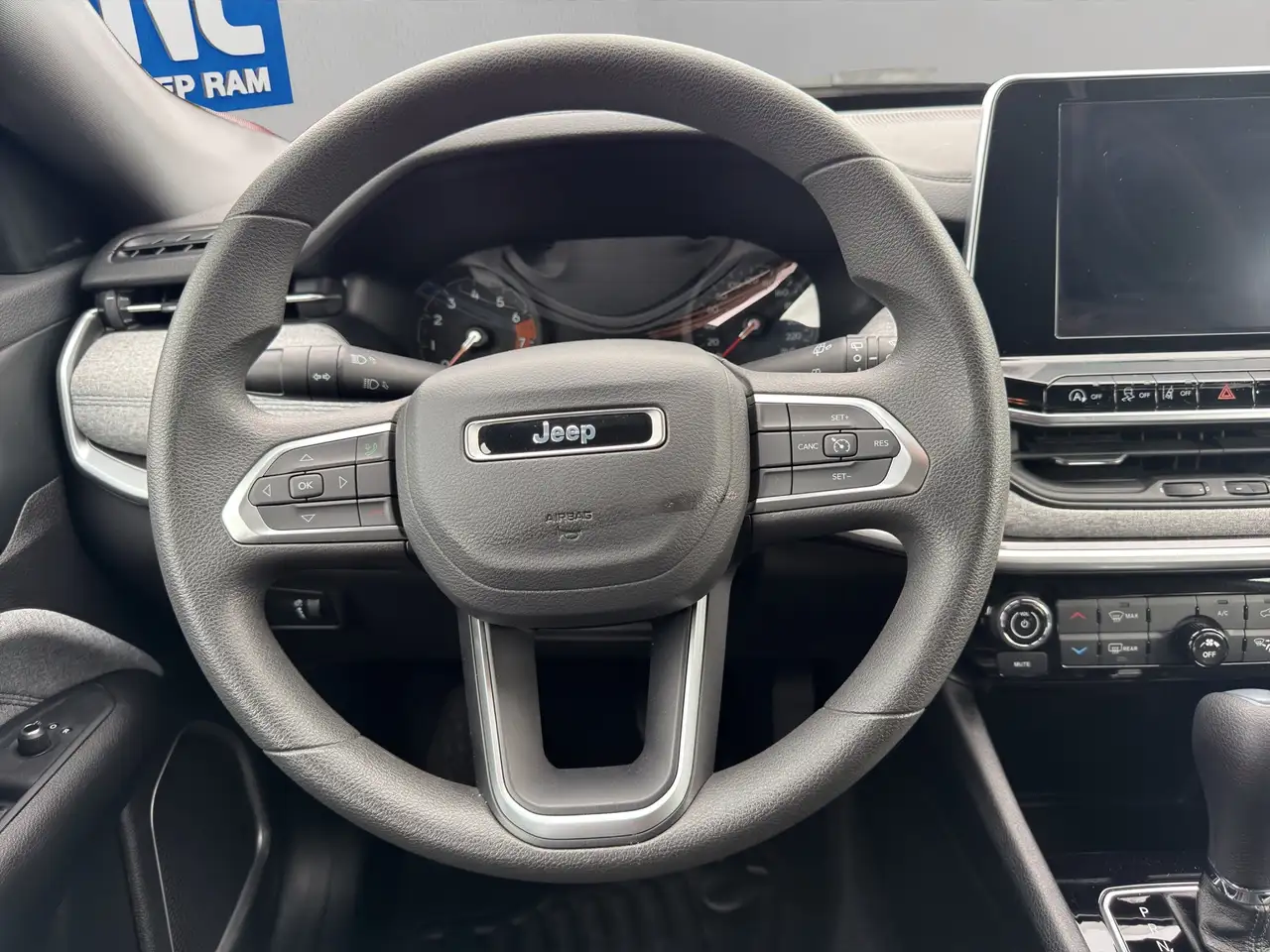 Jeep Compass снимка Jeep Compass