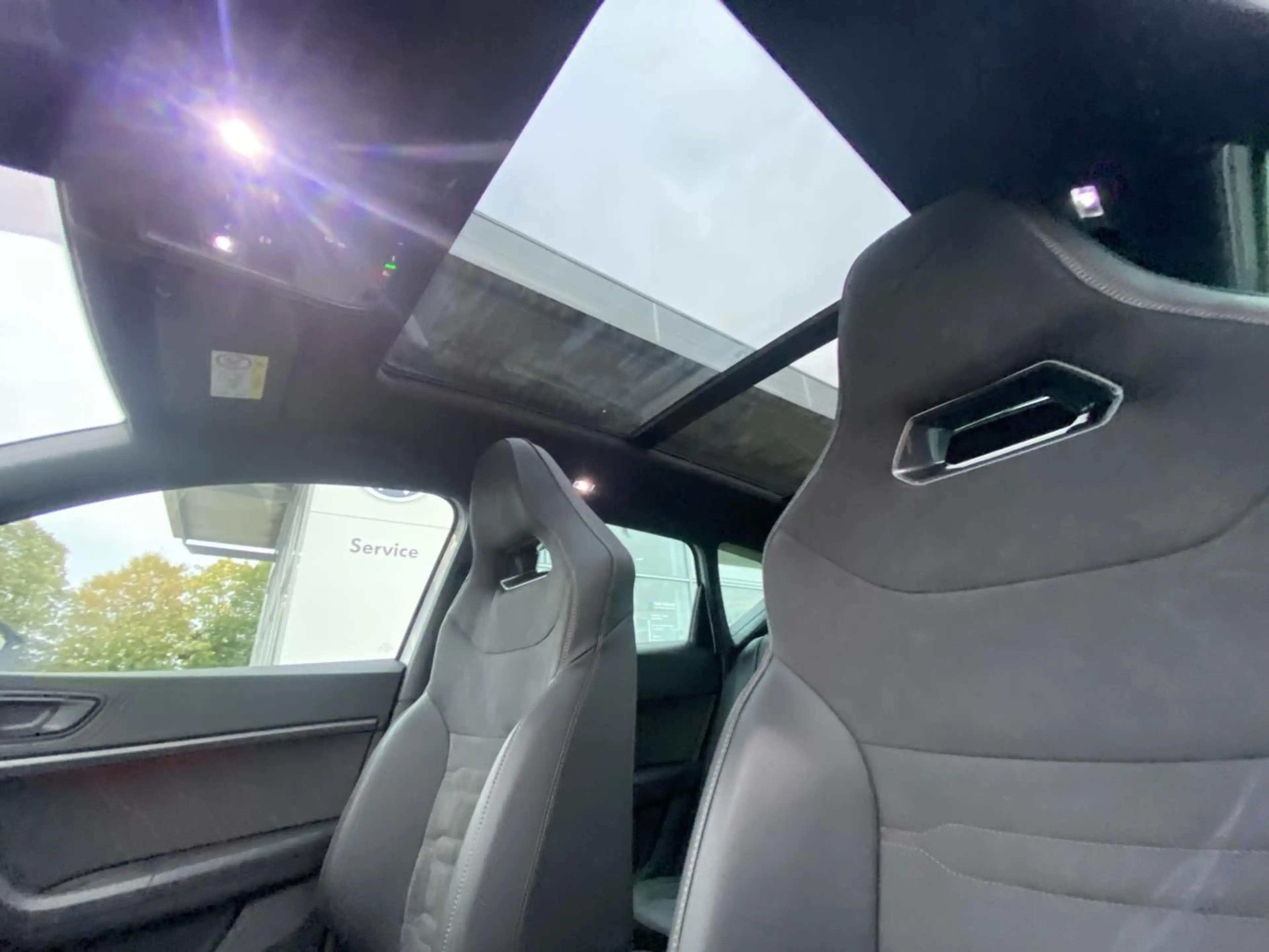 CUPRA Ateca 2.0 TSI DSG 4-DRIVE PANORAMA+AHK+SUPER-SPO — photo 10