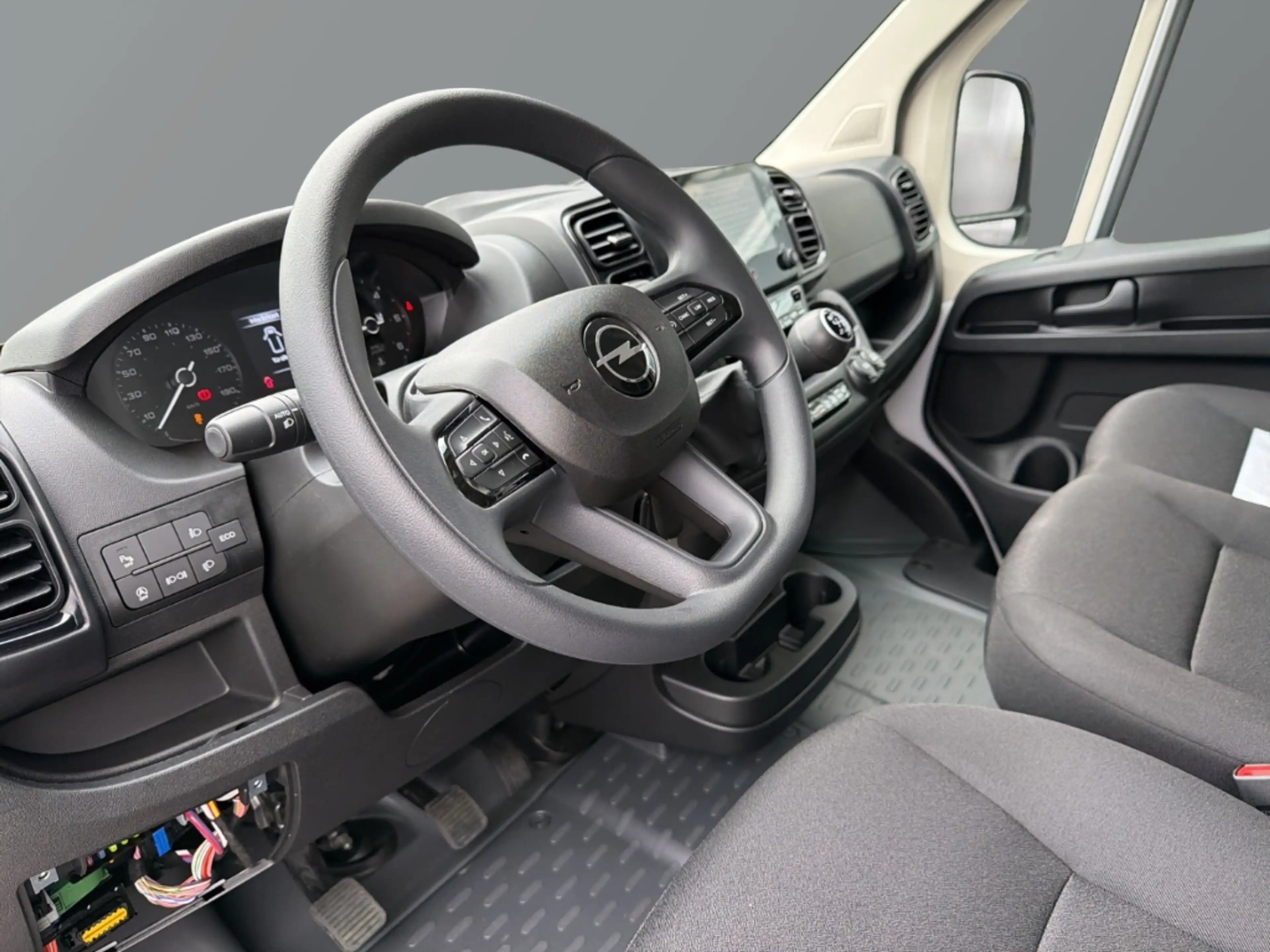 Opel Movano Kasten L3H2 3.5T D 140PS AHK Klimaautom Allwetter — photo 11