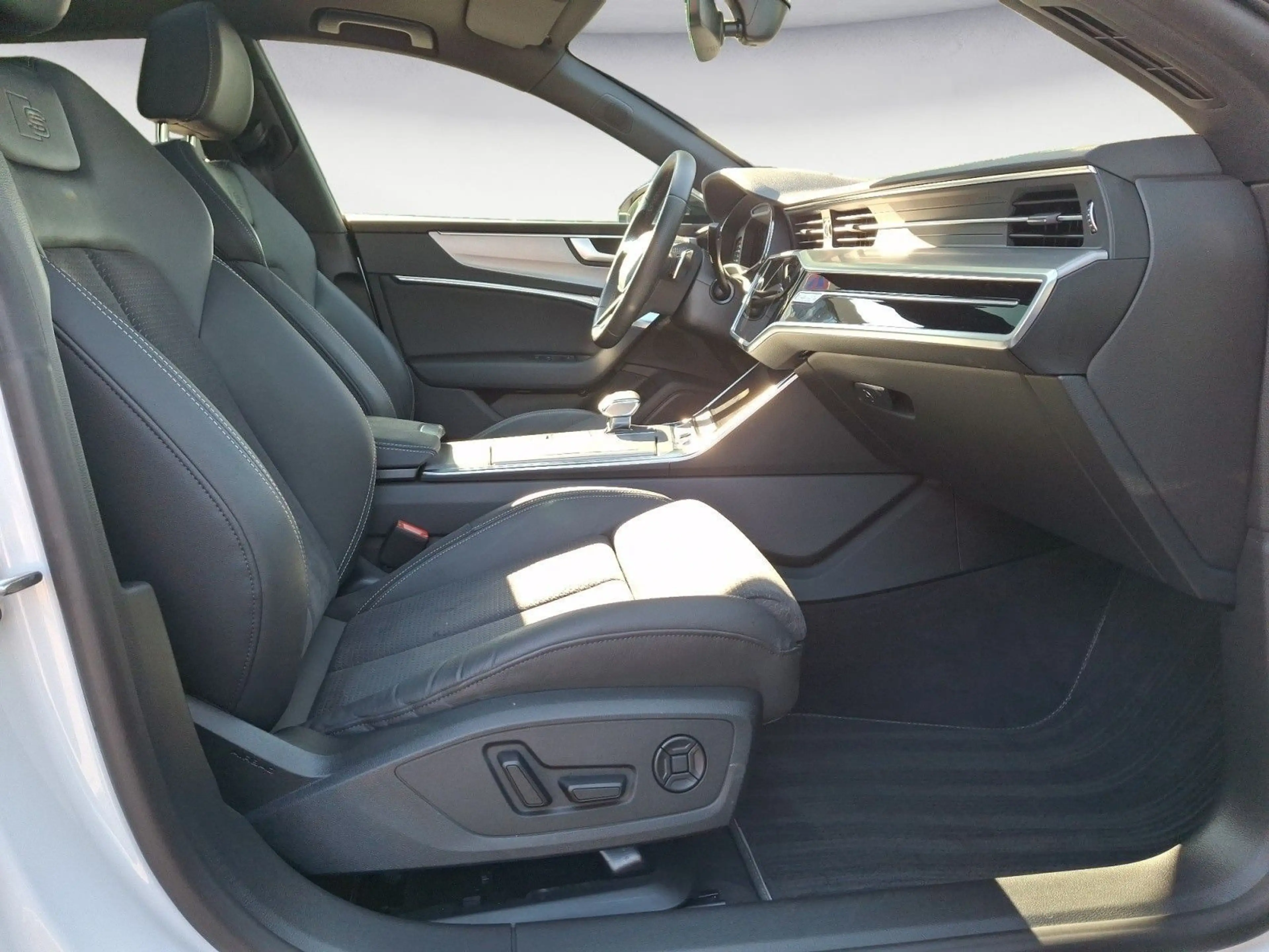 Audi A7 45 TFSI quattro — photo 13