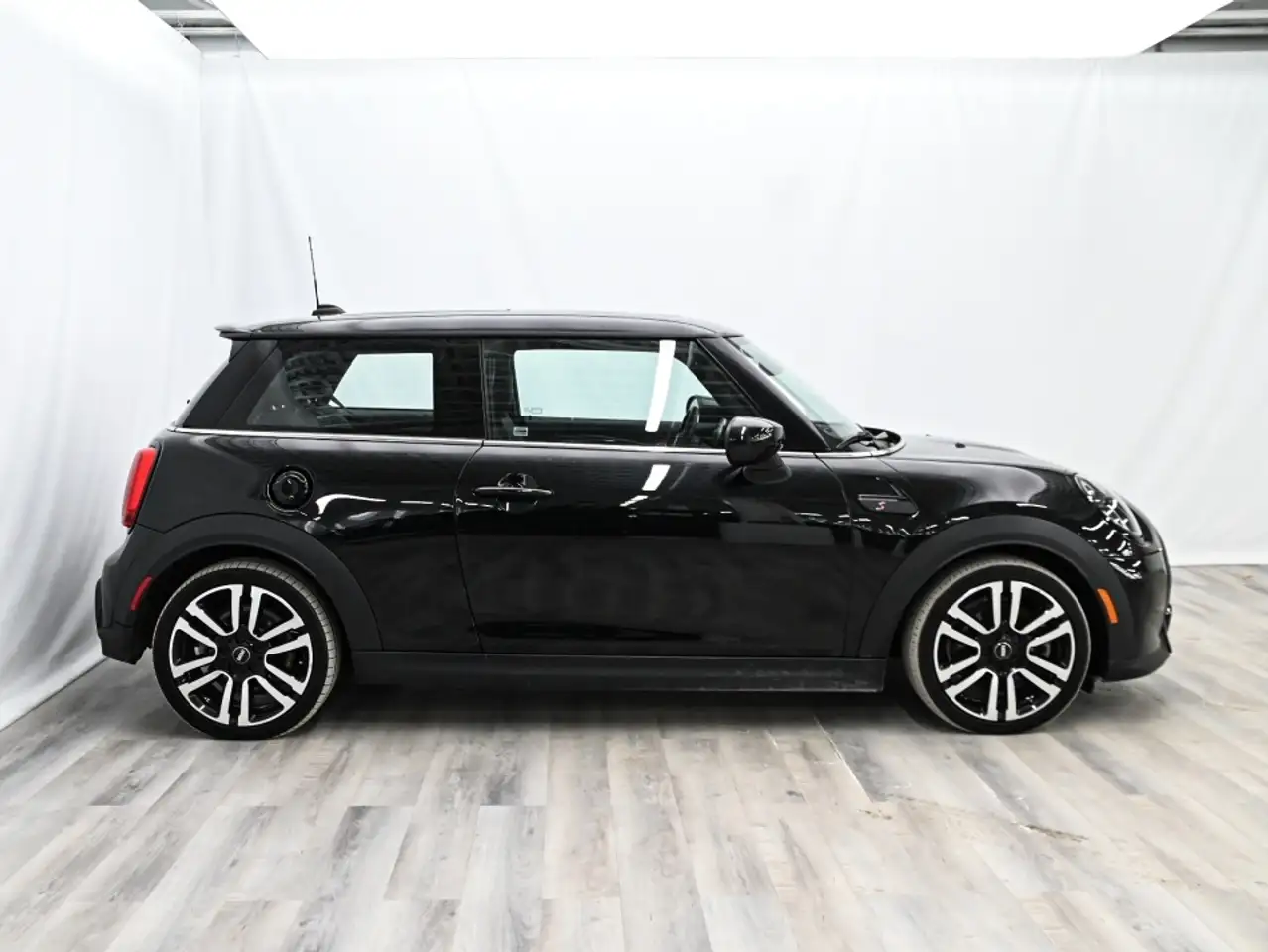 MINI 3 Door снимка MINI 3 Door