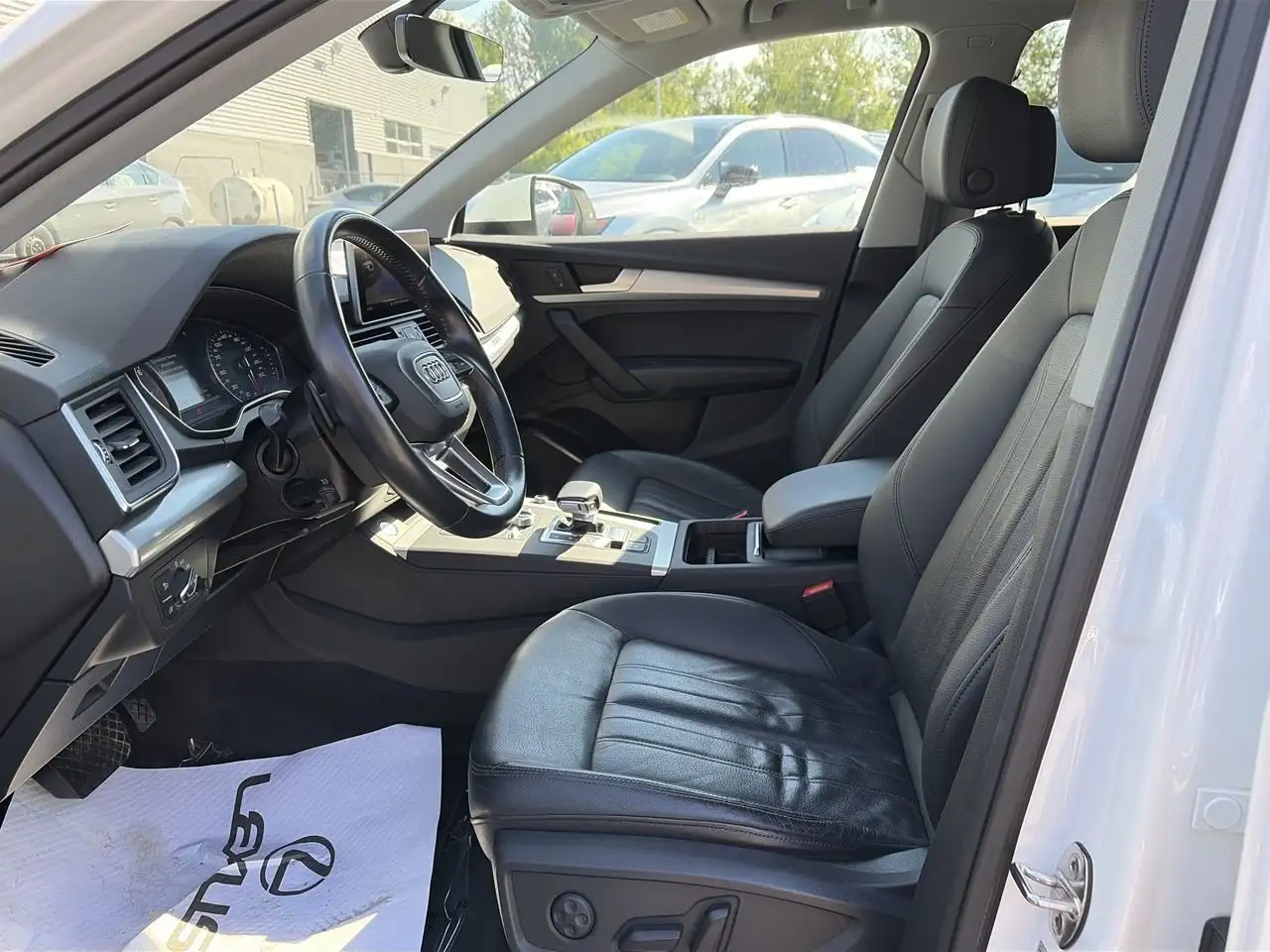 Audi Q5 снимка Audi Q5