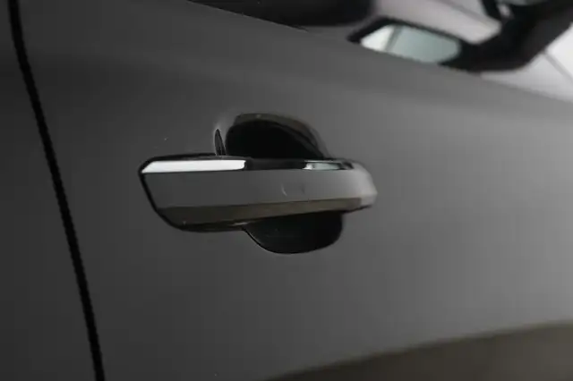 Audi Q5 view 13