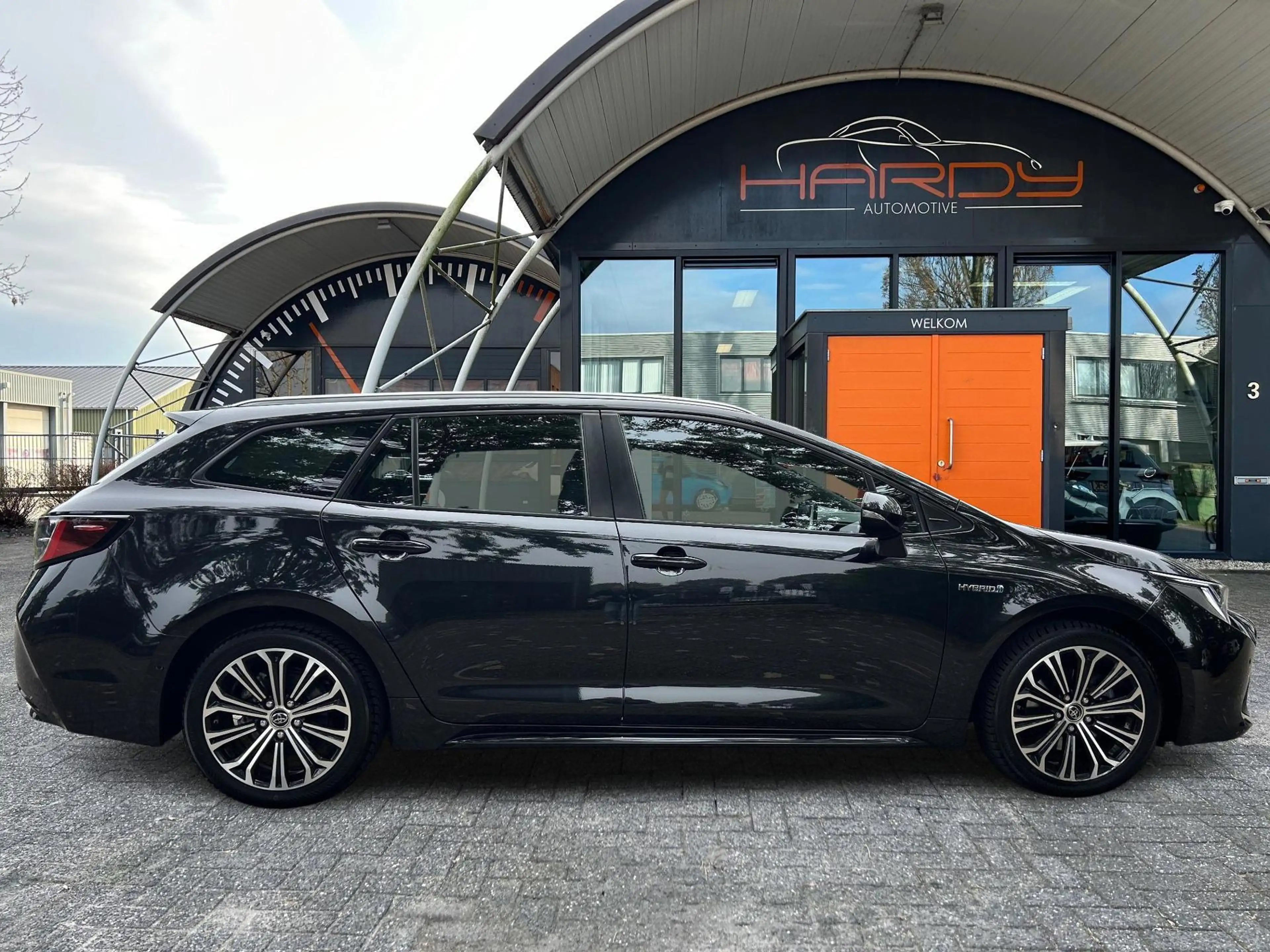 Toyota Corolla Touring Sports 2.0 Hybrid Style Trekhaak 100% Deal — photo 2