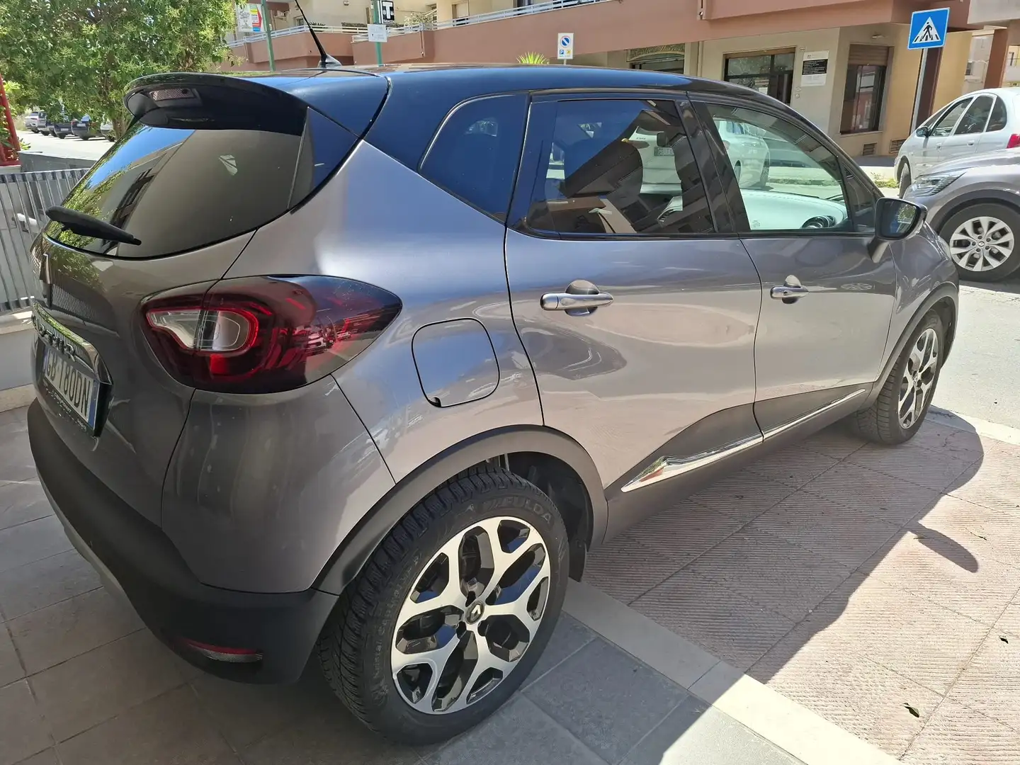 Renault Captur Captur 1.5 dci SPORT EDITION  90cv my18 Plateado - 2
