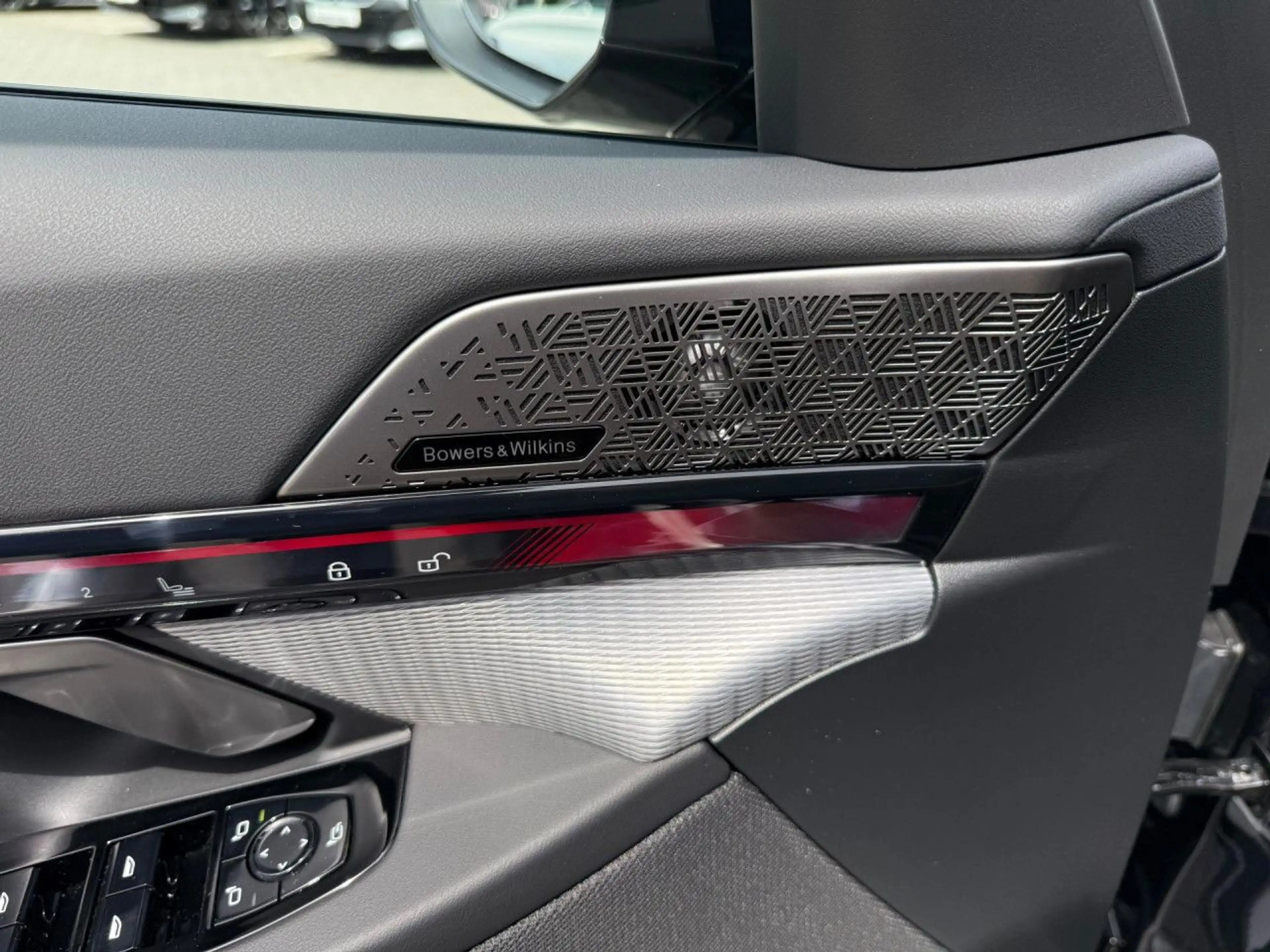 BMW 550 e xDrive Sportpaket Navi LED Vollleder Klima — photo 14