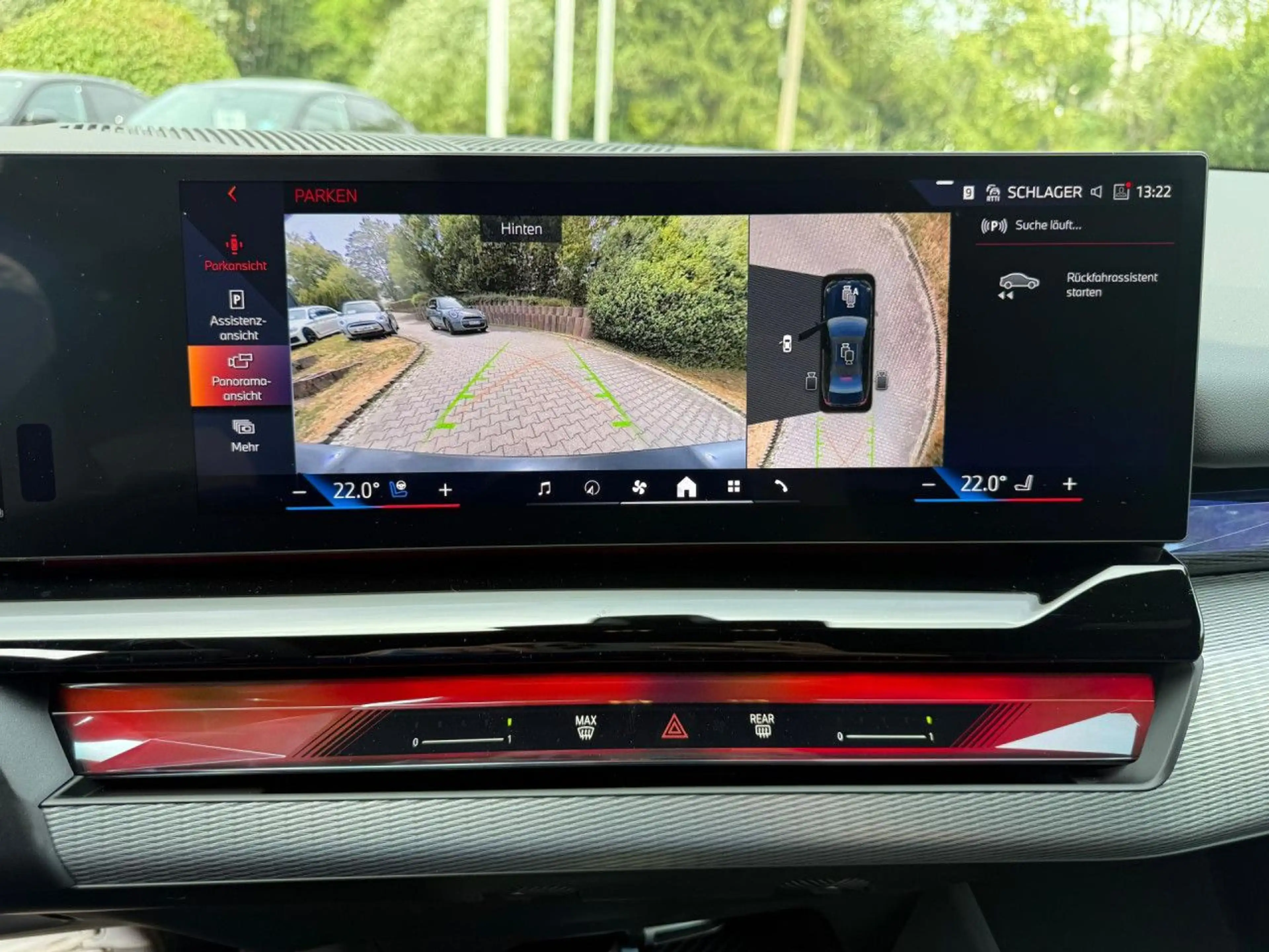 BMW 550 e xDrive Sportpaket Navi LED Vollleder Klima — photo 15