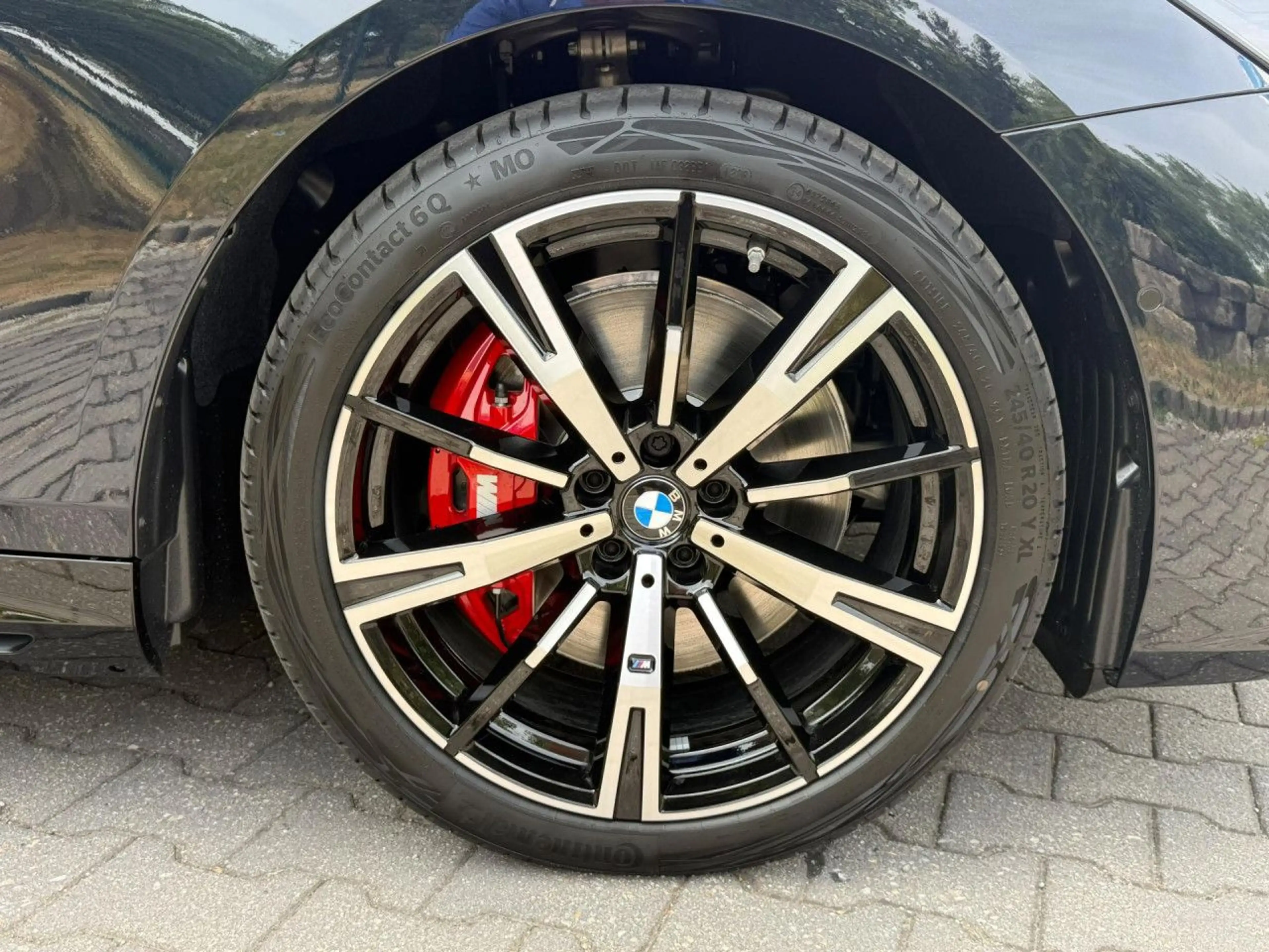 BMW 550 e xDrive Sportpaket Navi LED Vollleder Klima — photo 8