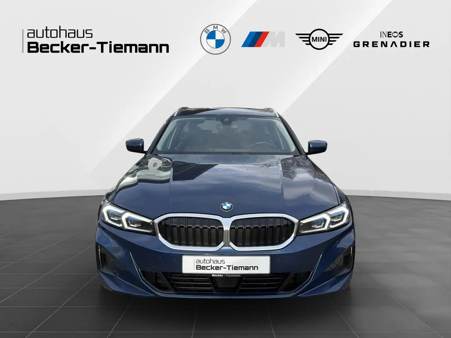 BMW 320 d xDrive Touring 18" / Keyless / HiFi / RFK / DAB Bleu - 2