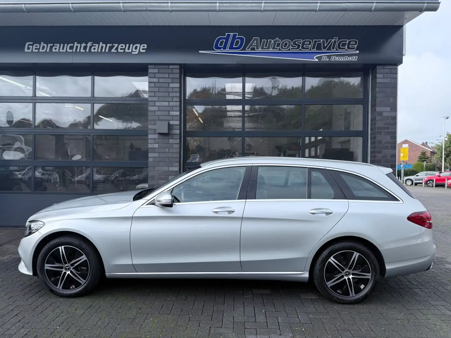Mercedes-Benz C 180 d Avantgarde Navi. DAB+ Kamera AHK Argent - 2