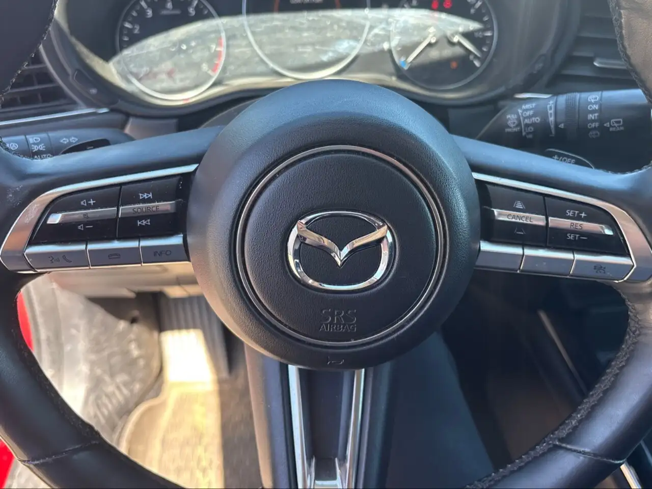 Mazda CX-30 photo Mazda CX-30