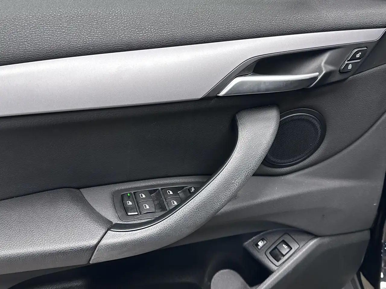 BMW X1 xDrive25e*PHEV*HUD*CAMERA*HUD*LAGE BIV!*LED*, миниатюра 17