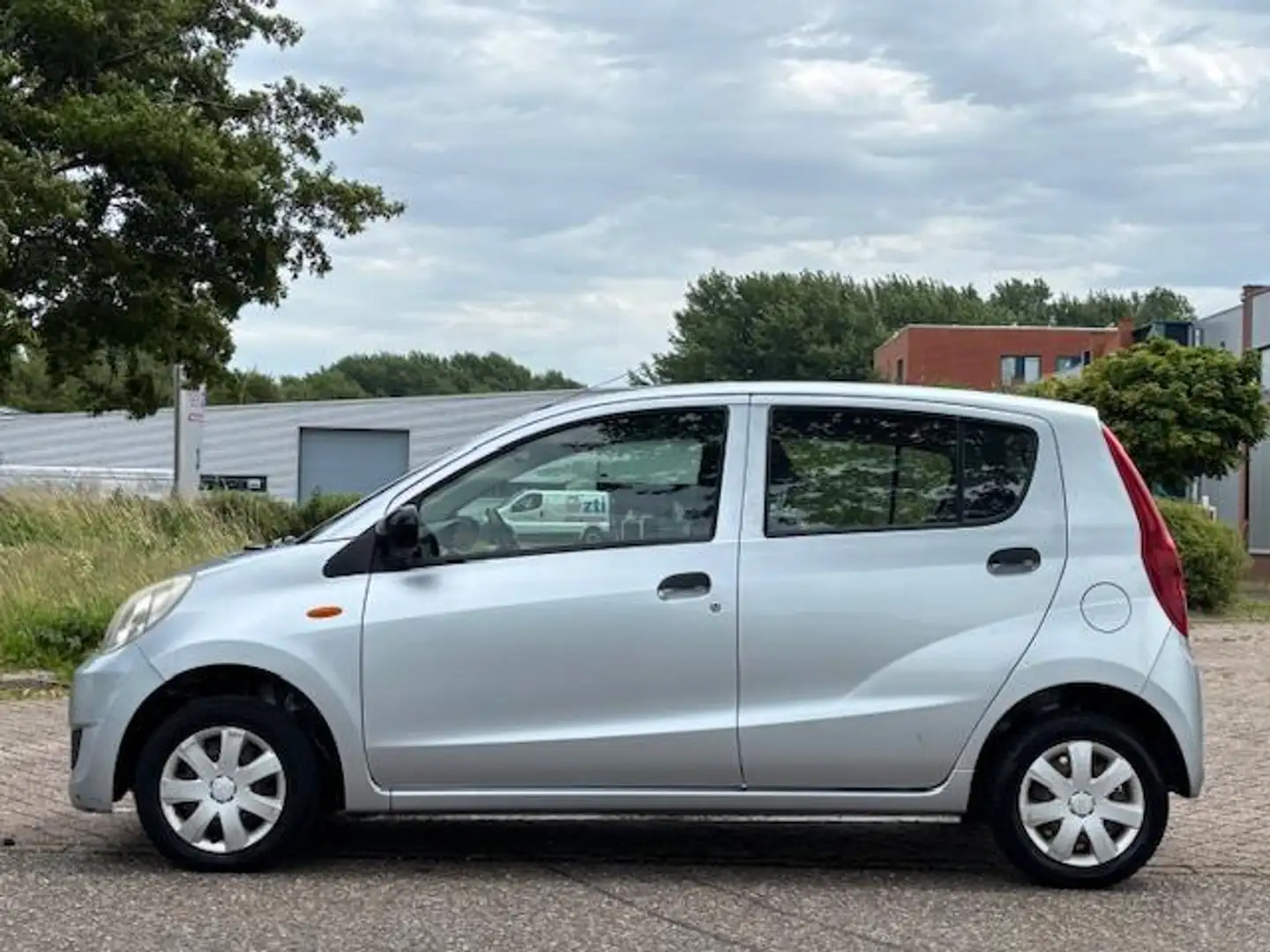 Daihatsu Cuore 1.0 Trend 5-Deurs Stuurbekrachtiging Audio/CD ABS Grijs - 2