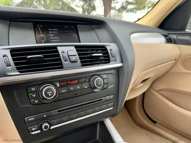 BMW X3 view 8