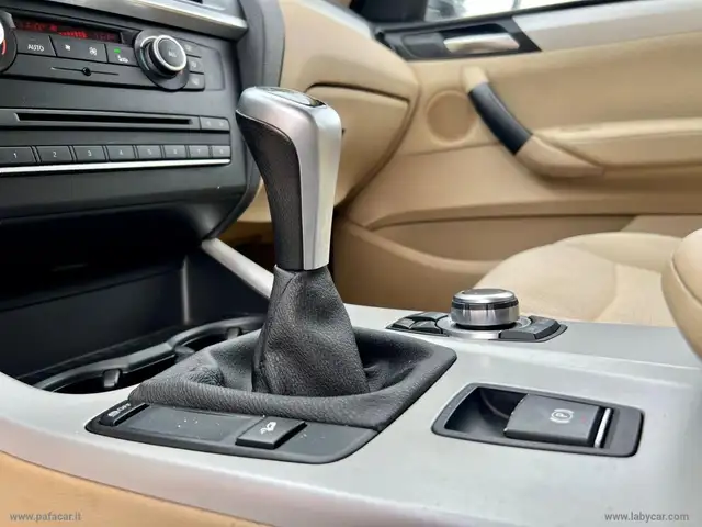 BMW X3 view 9