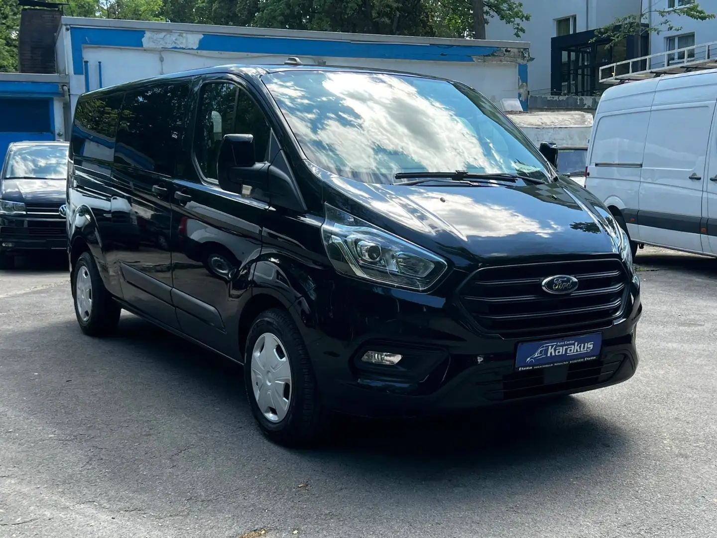 Ford Tourneo Custom 320 L2 Trend *9-SITZER*NAVI*SHZ* Schwarz - 1