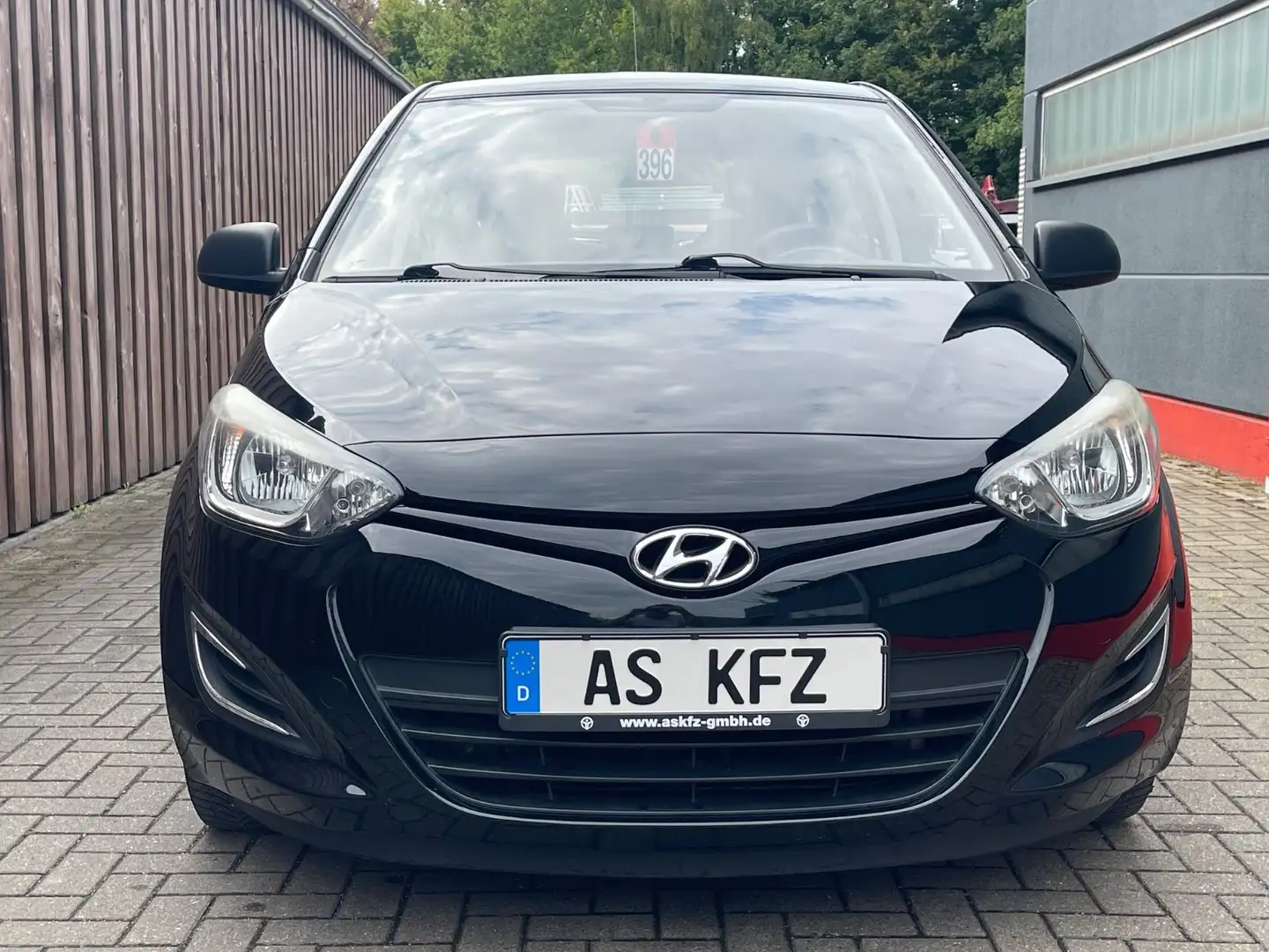 Hyundai i20 Classic Klima 5-trg Servo HU/AU NEU!! Noir - 2
