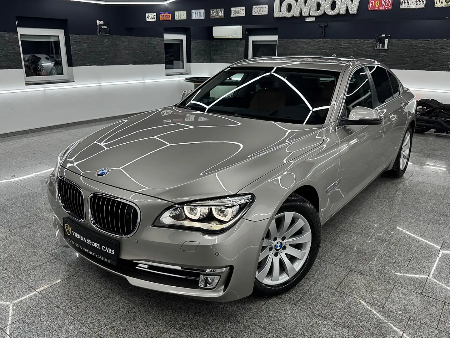 BMW 730 d xDrive Österreich-Paket Aut.*Mega-Ausstattung* Grau - 2