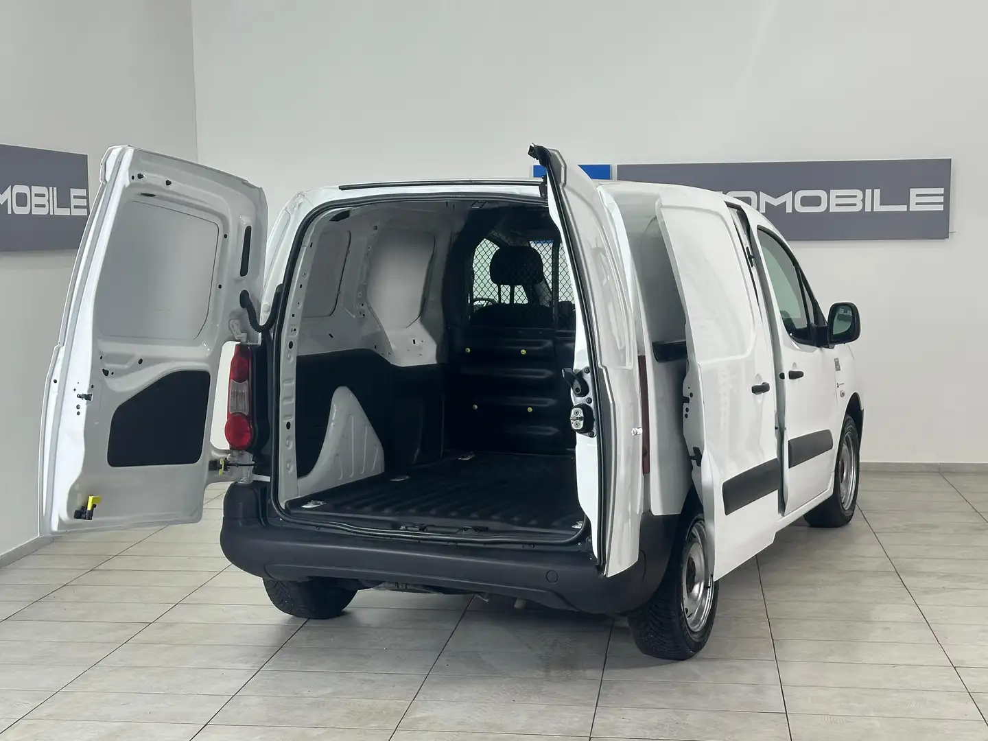 Peugeot Partner L1 Premium // 1.BESITZ // NETTO: 6.658,-- Weiß - 2