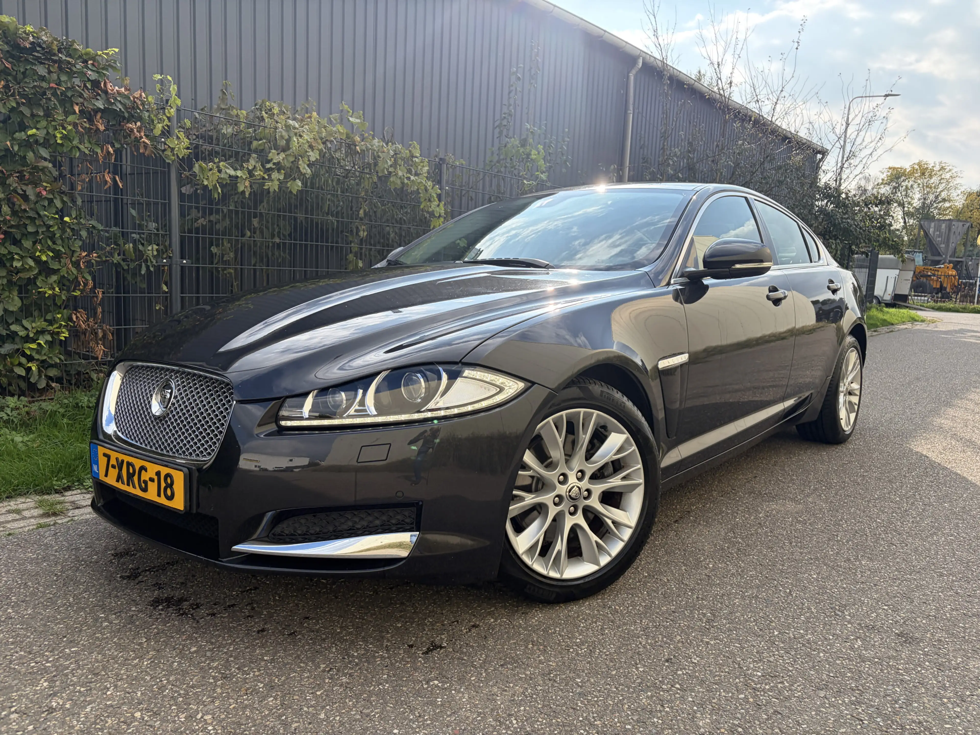 Jaguar XF 2.2D / AUTOMAAT / LEER / NAVI / CRUISE / STOELVERW