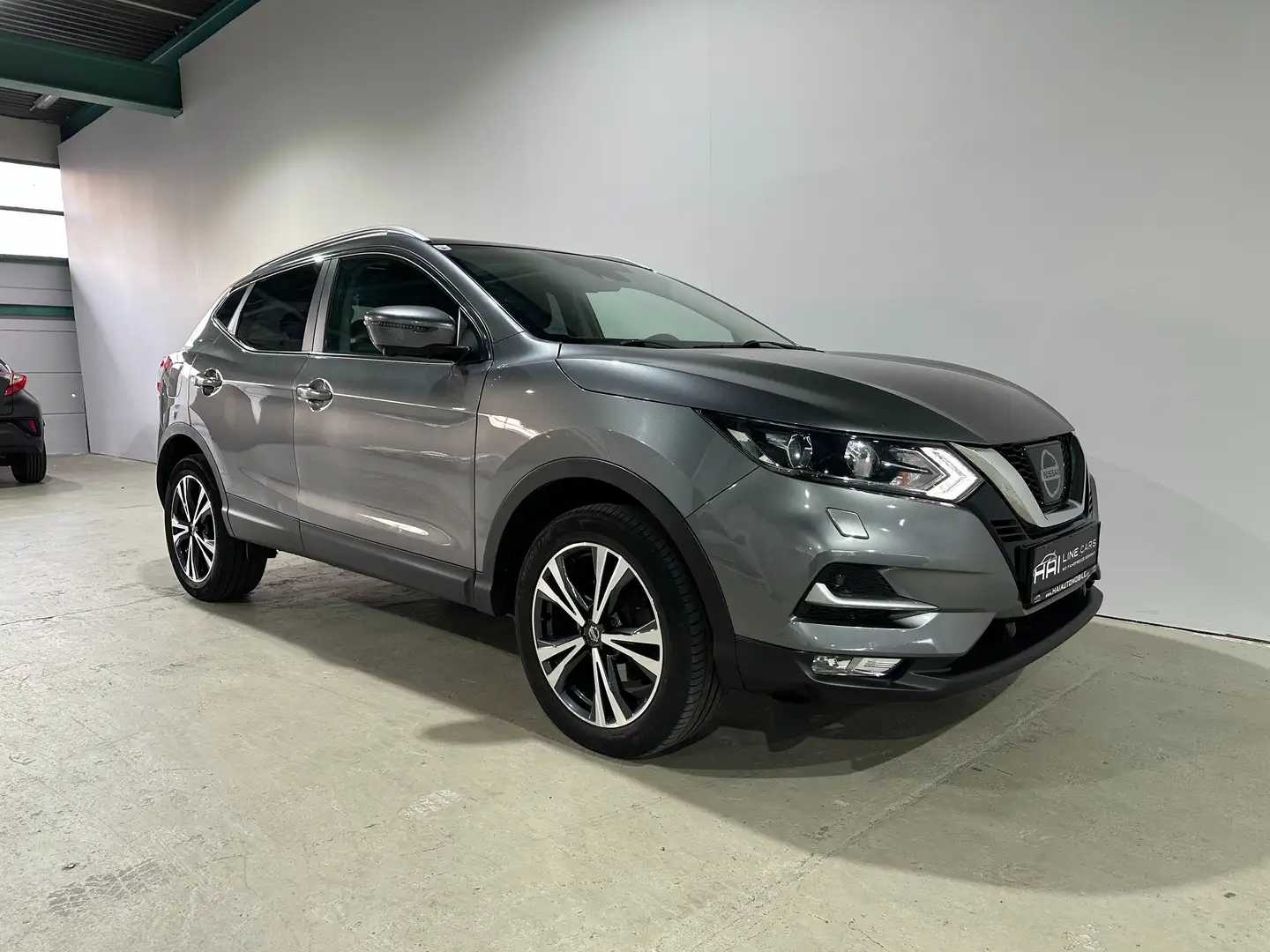 Nissan Qashqai Top Ausstattung – Kundenauftrag / Privatverkauf Gris - 1