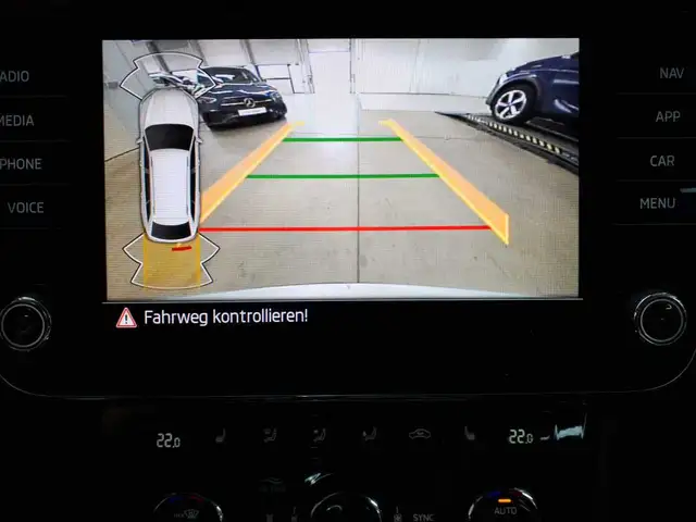 Skoda Superb view 14