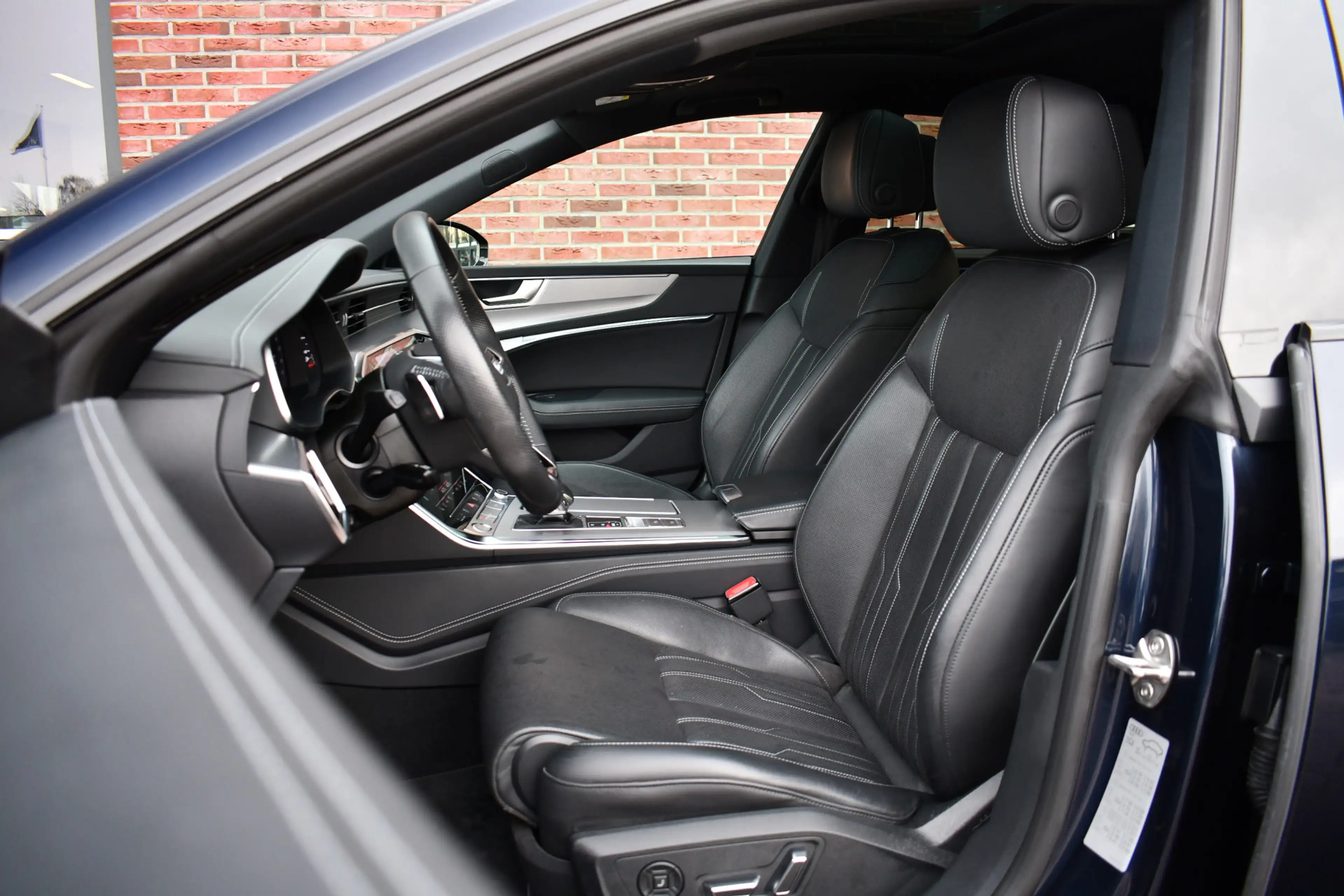 Audi A7 Sportback 55 TFSI e quattro Comp Pano HUD B&O 360 — photo 38