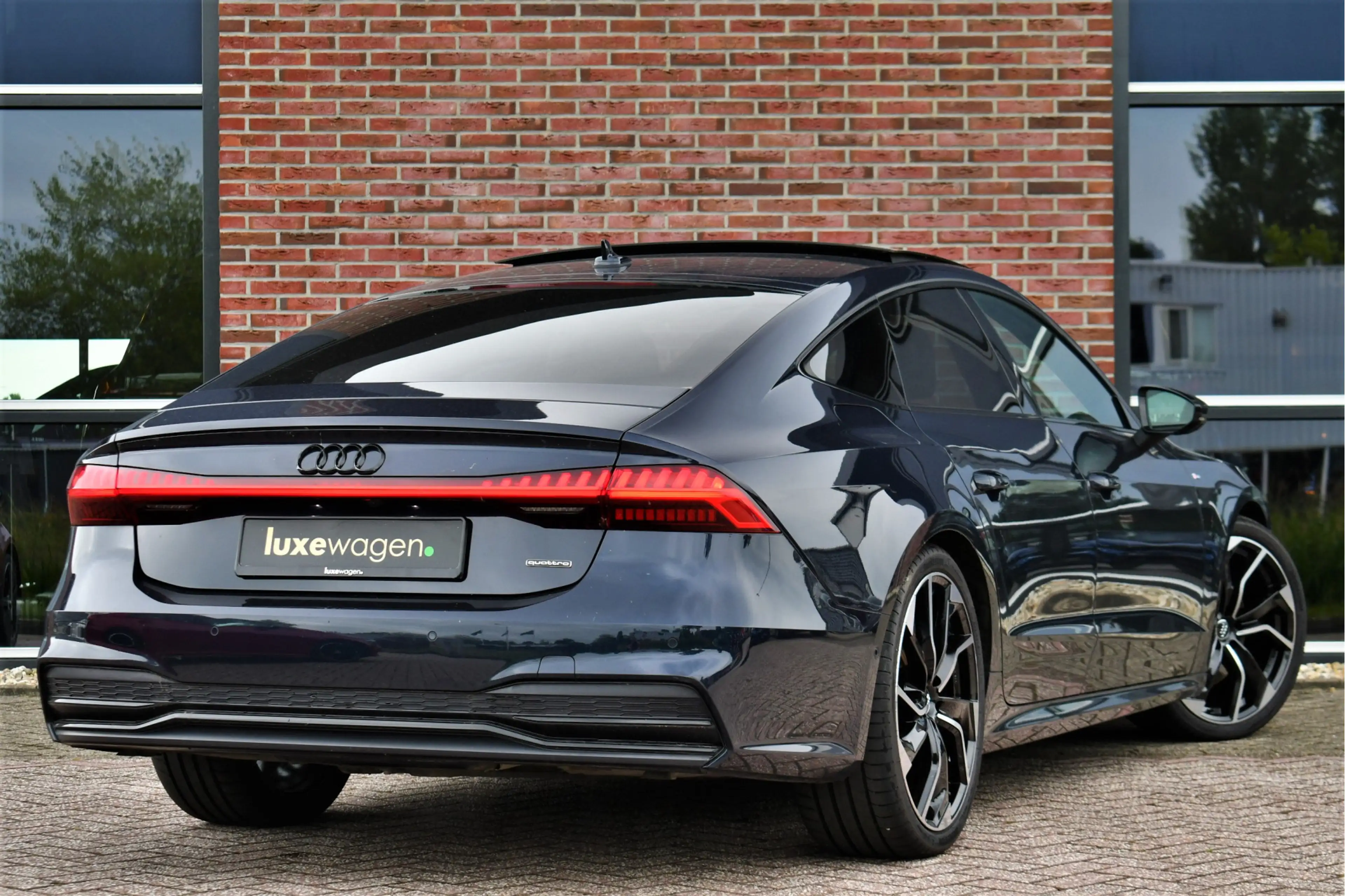 Audi A7 Sportback 55 TFSI e quattro Comp Pano HUD B&O 360 — photo 2