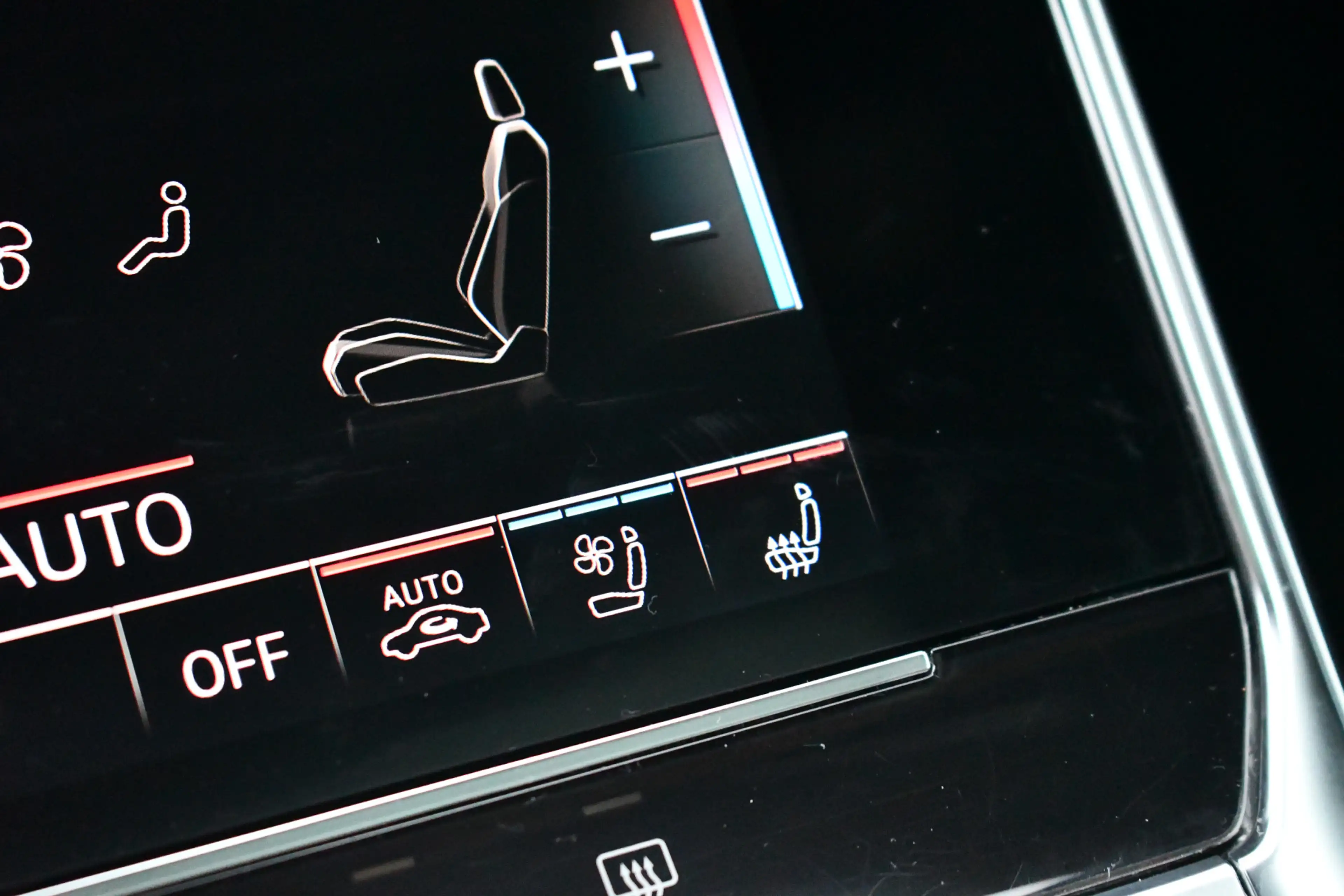 Audi A7 Sportback 55 TFSI e quattro Comp Pano HUD B&O 360 — photo 43