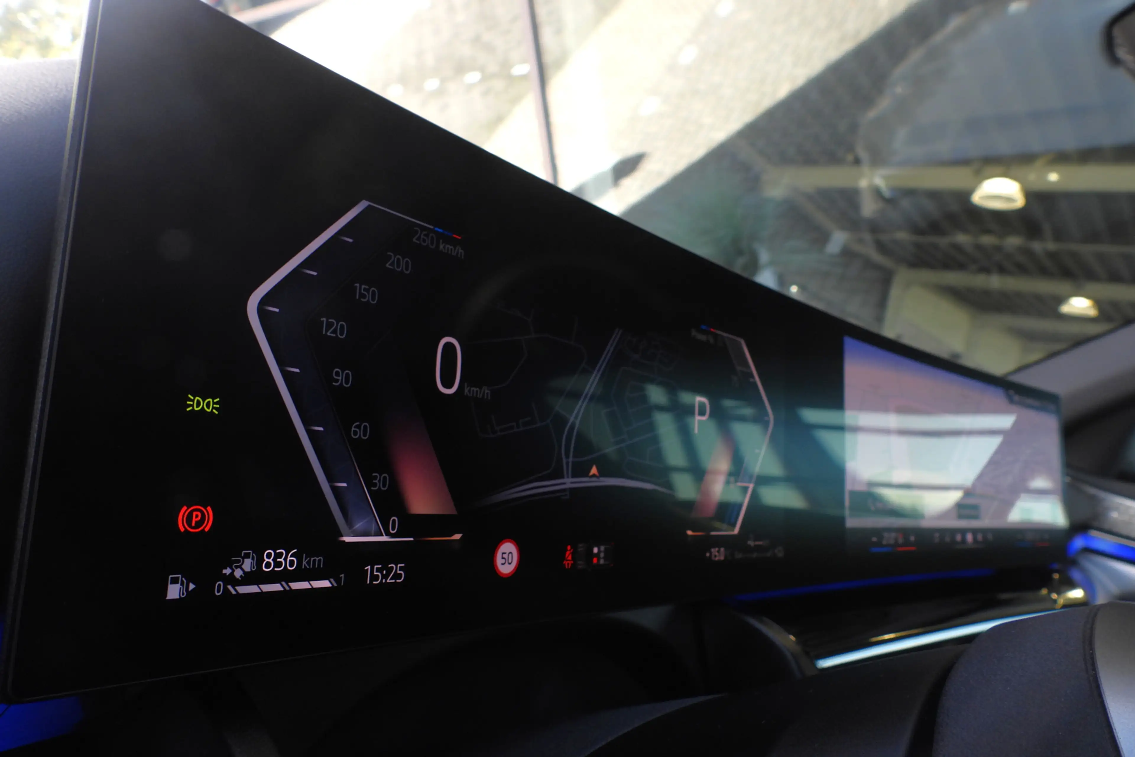 BMW 530 5 Serie Touring 530e M Sport Automaat / Trekhaak / — photo 11