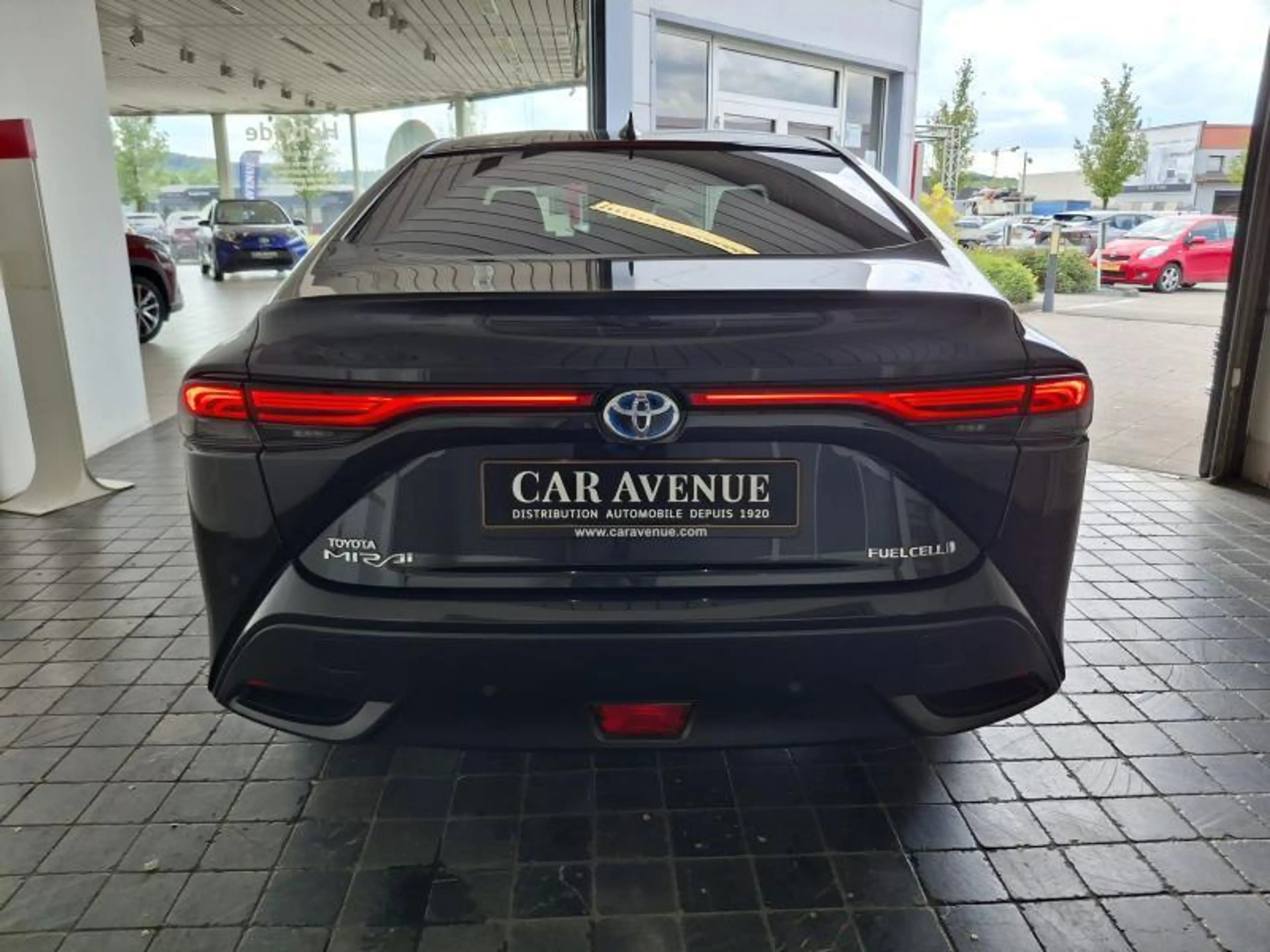 Toyota Mirai PREMIUM — photo 7