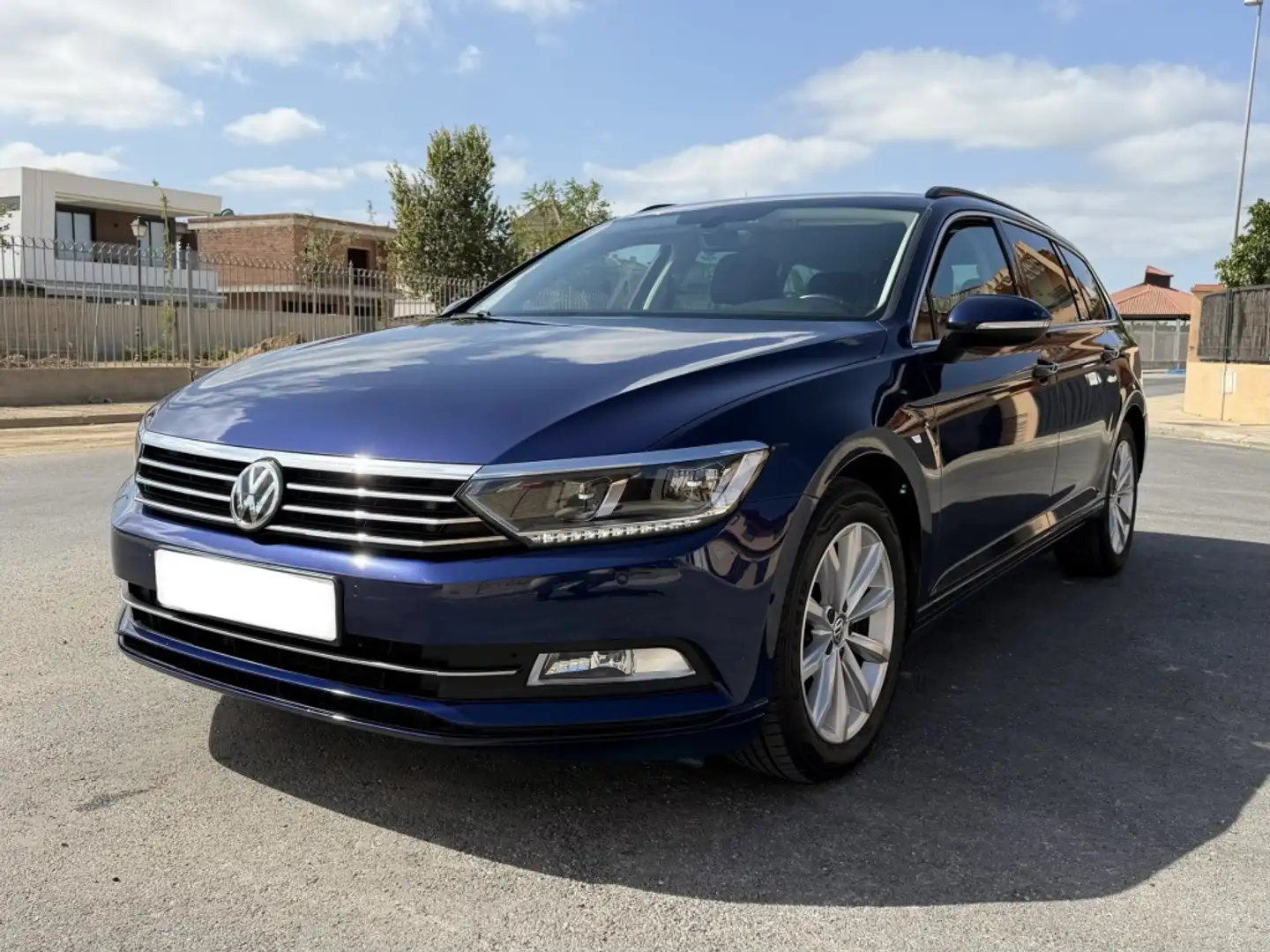 Volkswagen Passat Variant 2.0TDI EVO Business 110kW Azul - 2