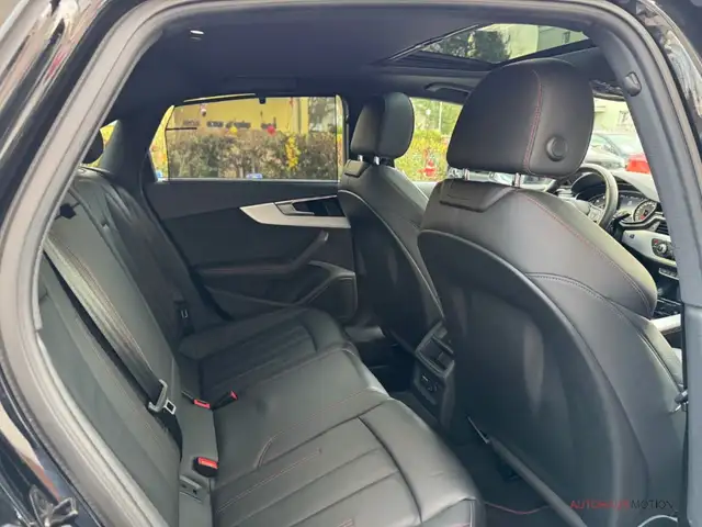 Audi A4 view 12