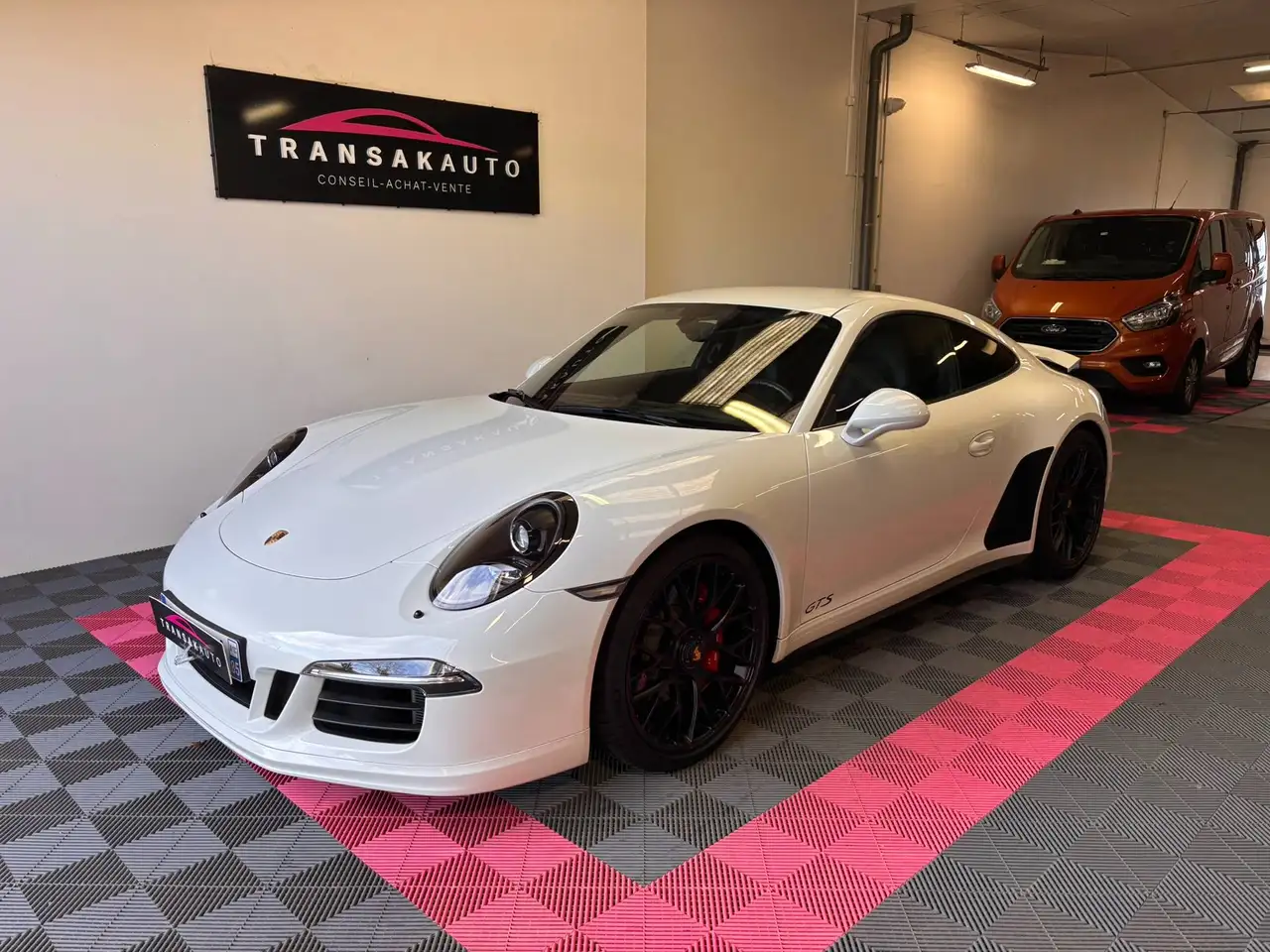 Porsche 911