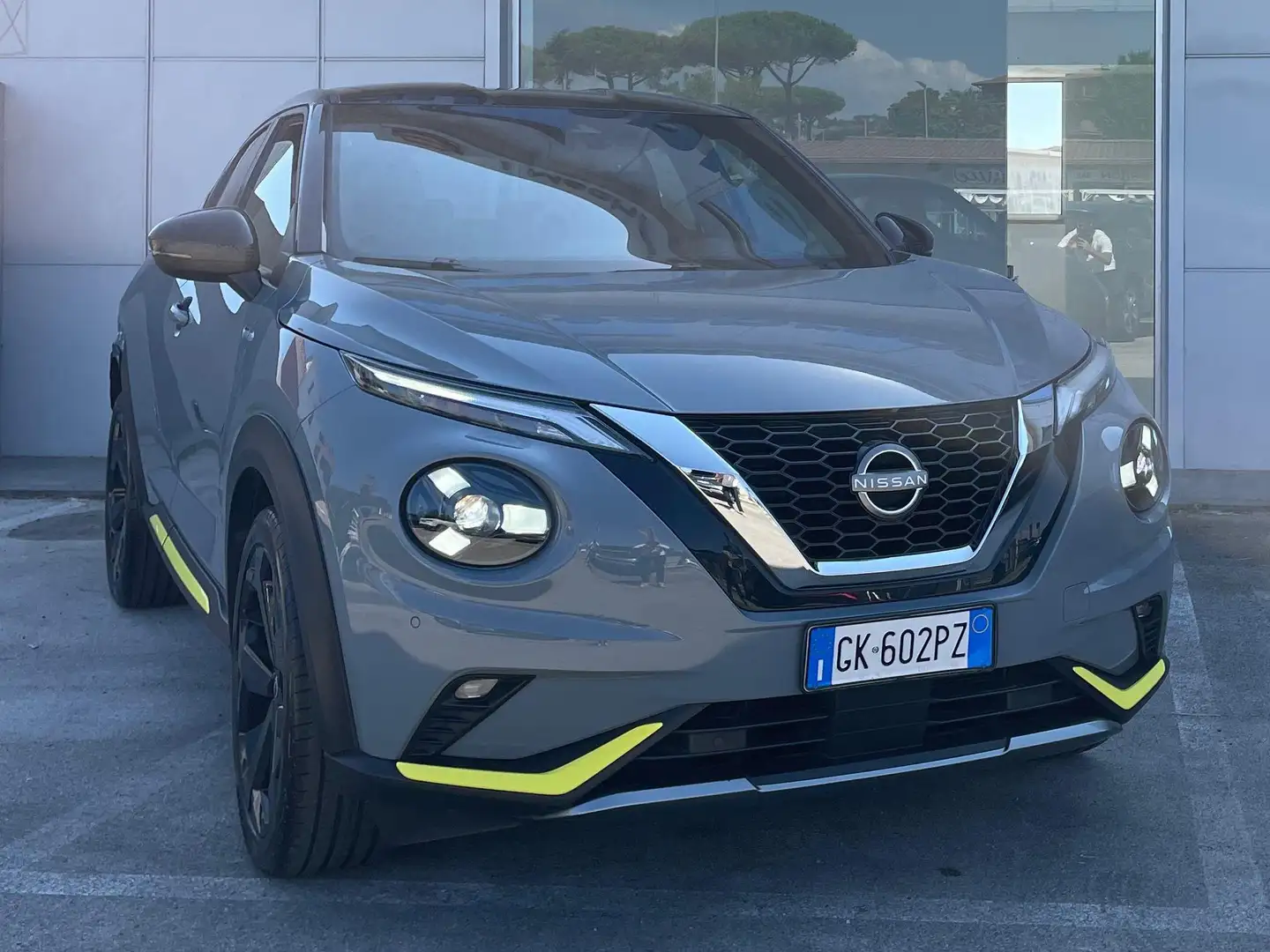 Nissan Juke Juke II 2020 1.0 dig-t Kiiro 114cv Gris - 1