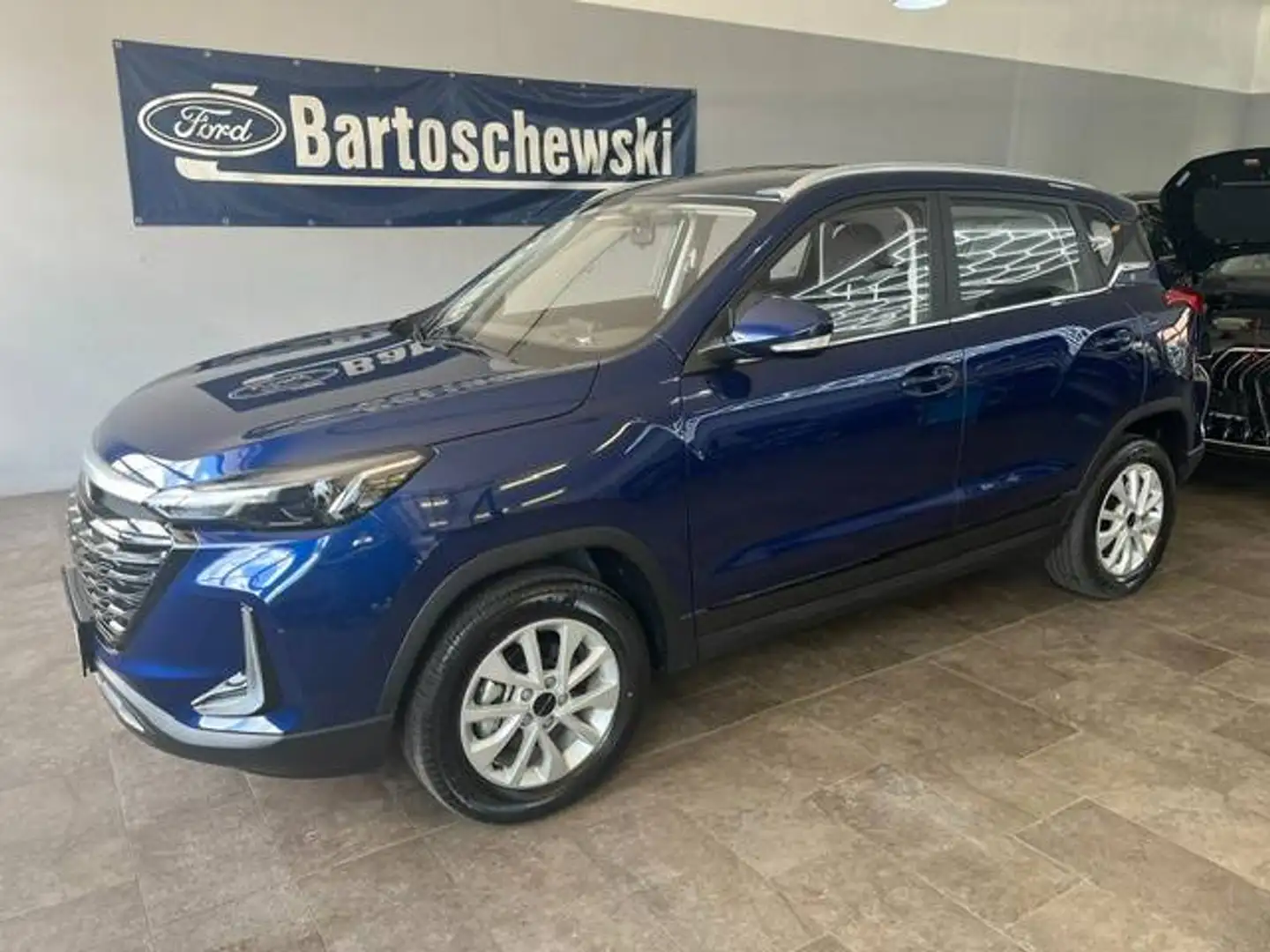 BAIC Beijing X35 1,5l Blau - 1