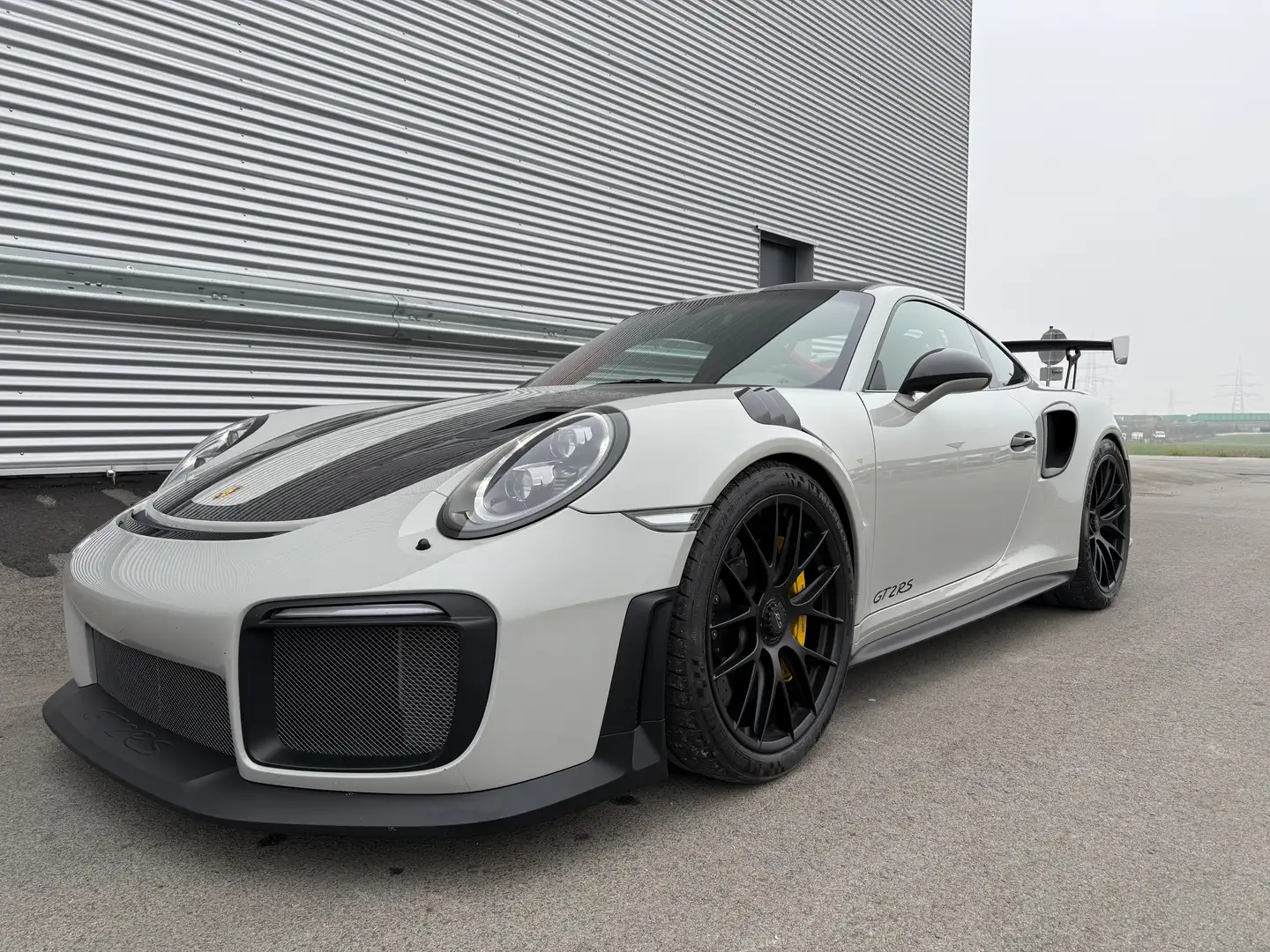 Porsche 991 GT2 RS Weissach-Paket EXP € 405.000.- Gris - 2