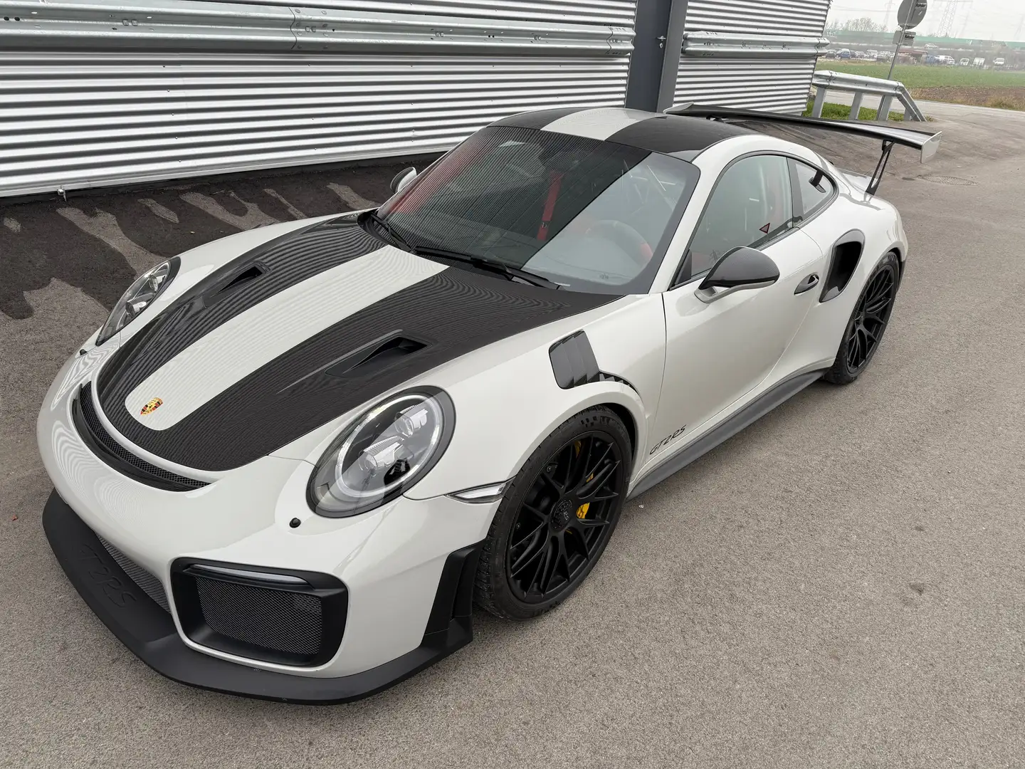 Porsche 991 GT2 RS Weissach-Paket EXP € 405.000.- Gris - 1