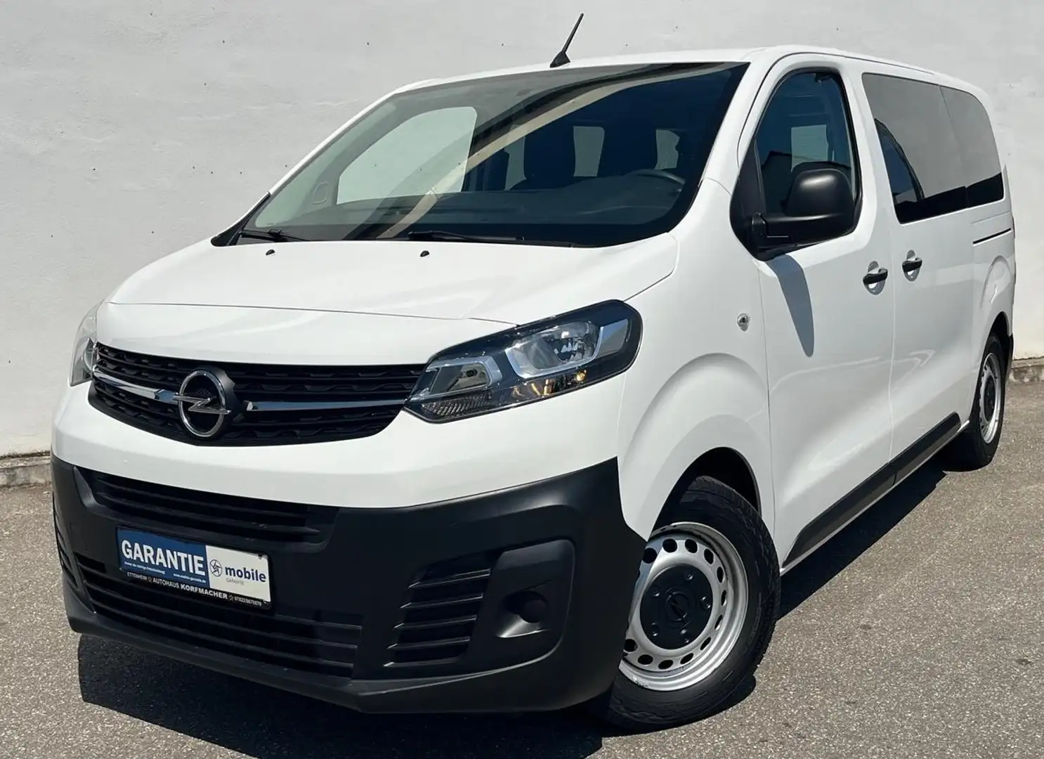Opel Vivaro 2.0 EURO 6d -KLIMA- 9 SITZER-AHK - 1