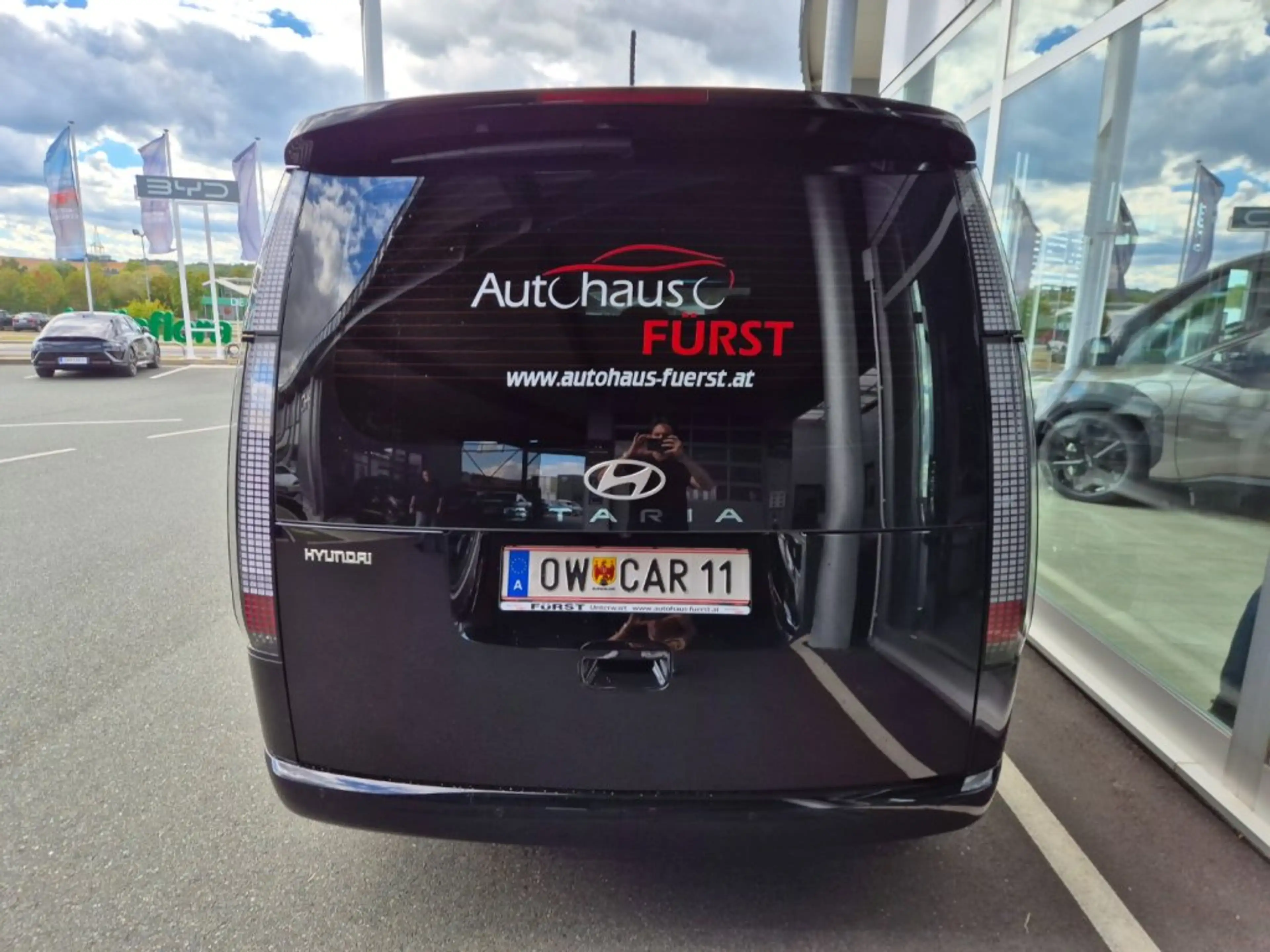 Hyundai STARIA Van HEV Kastenwagen 1.6 T-GDi HEV l5hv2-P1/2/4-O1/2/3 — photo 4
