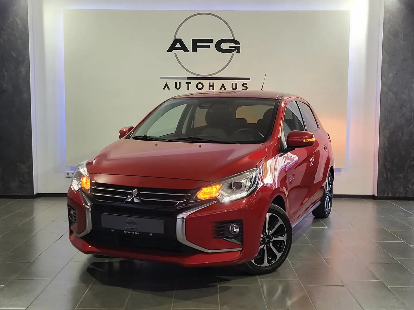 Mitsubishi Space Star Top*AUTOMATIK*SHZ Rot - 1